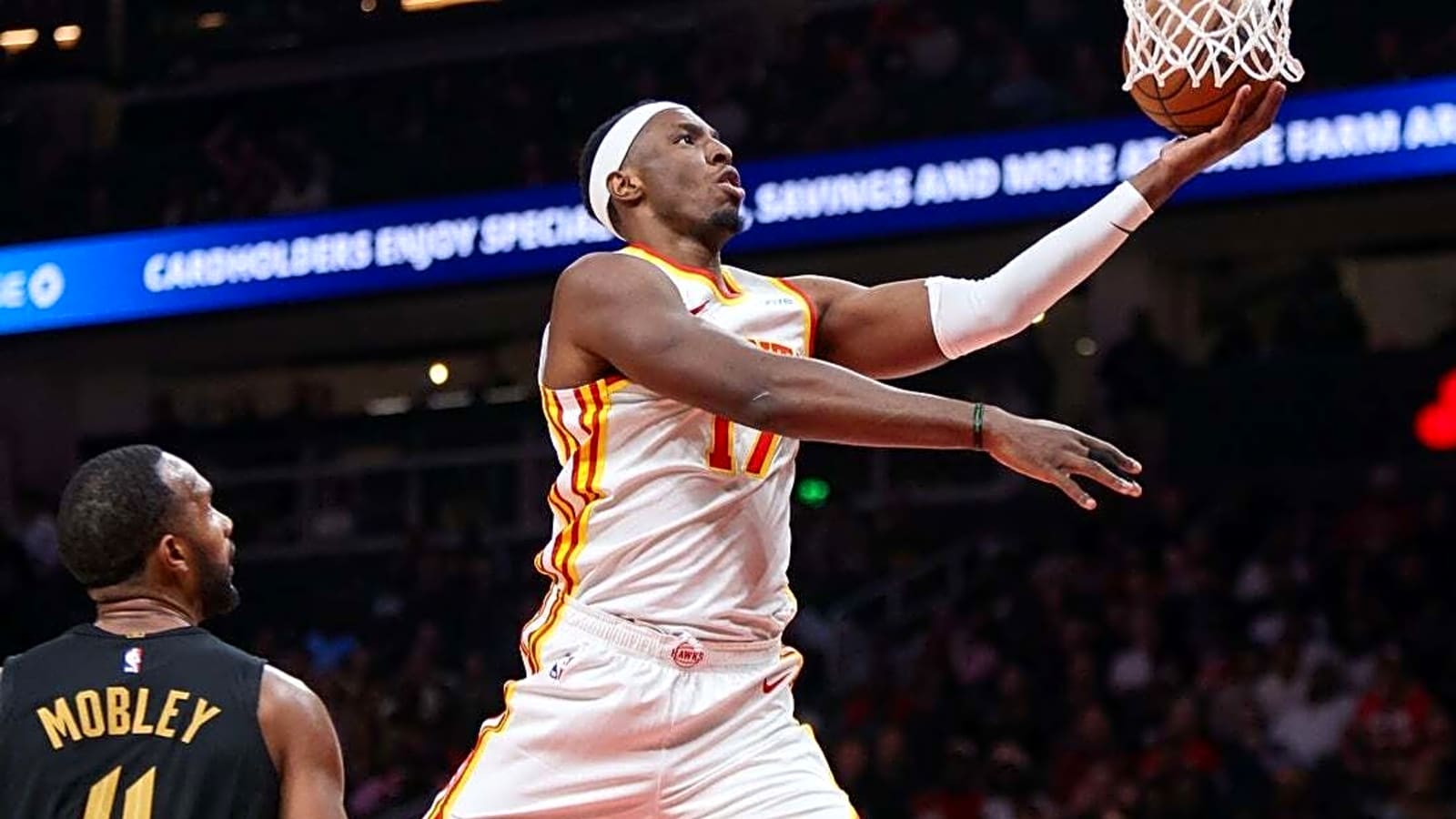 Hawks withstand late push to hold off Cavaliers
