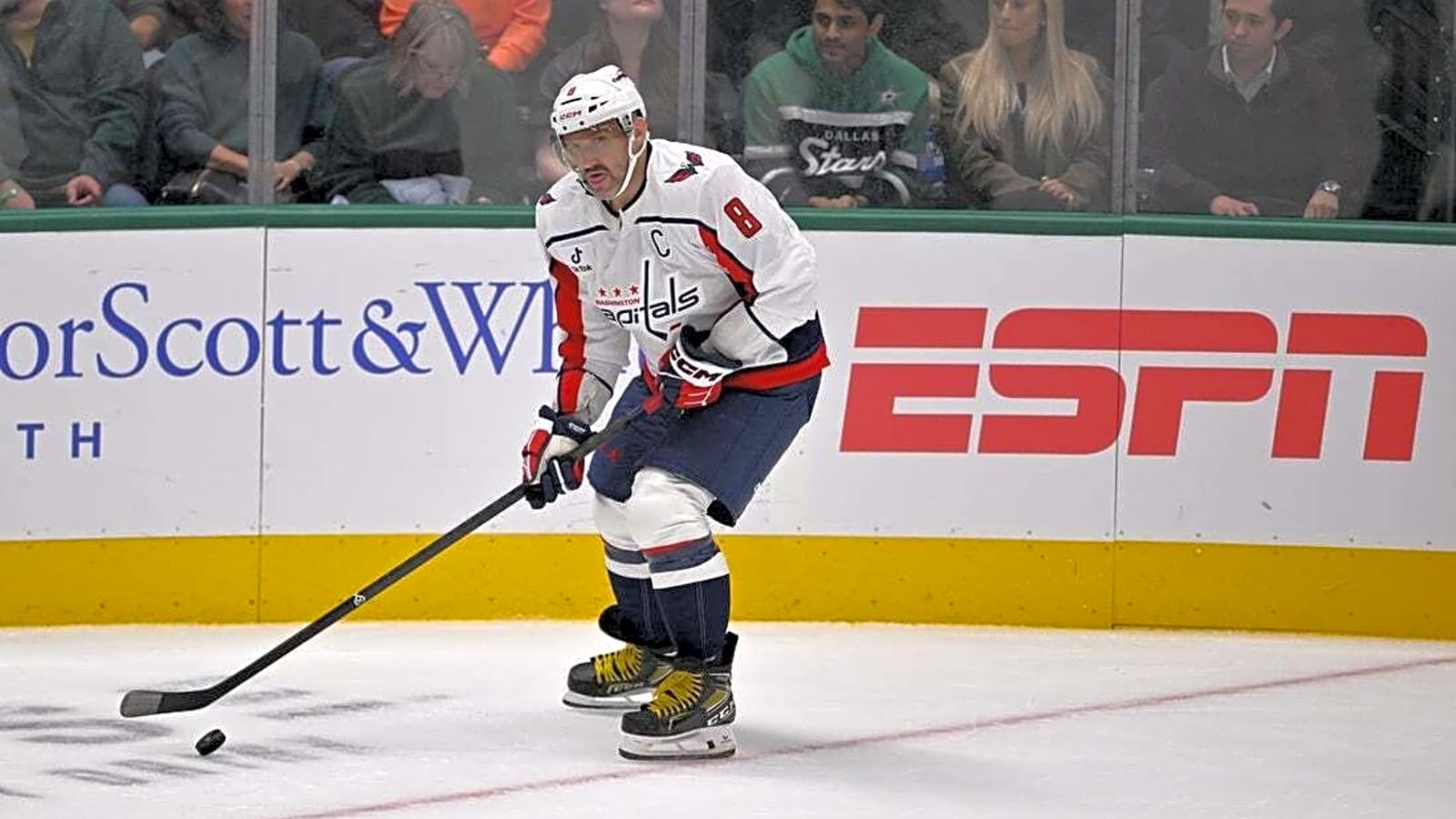 Alex Ovechkin takes 3rd swing at 900 goals as Capitals host Isles