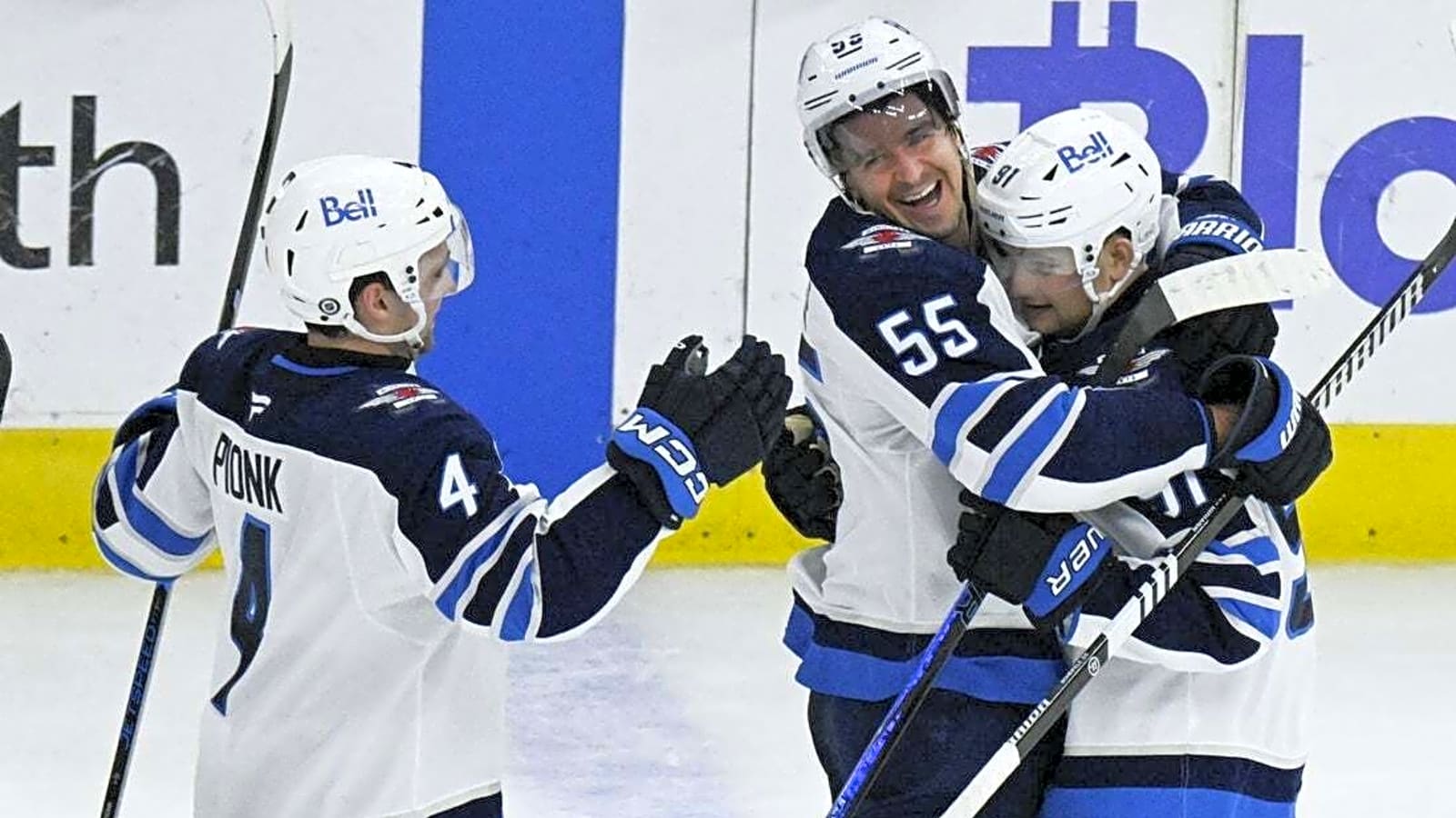 NHL roundup: Jets secure West&#39;s No. 1 seed