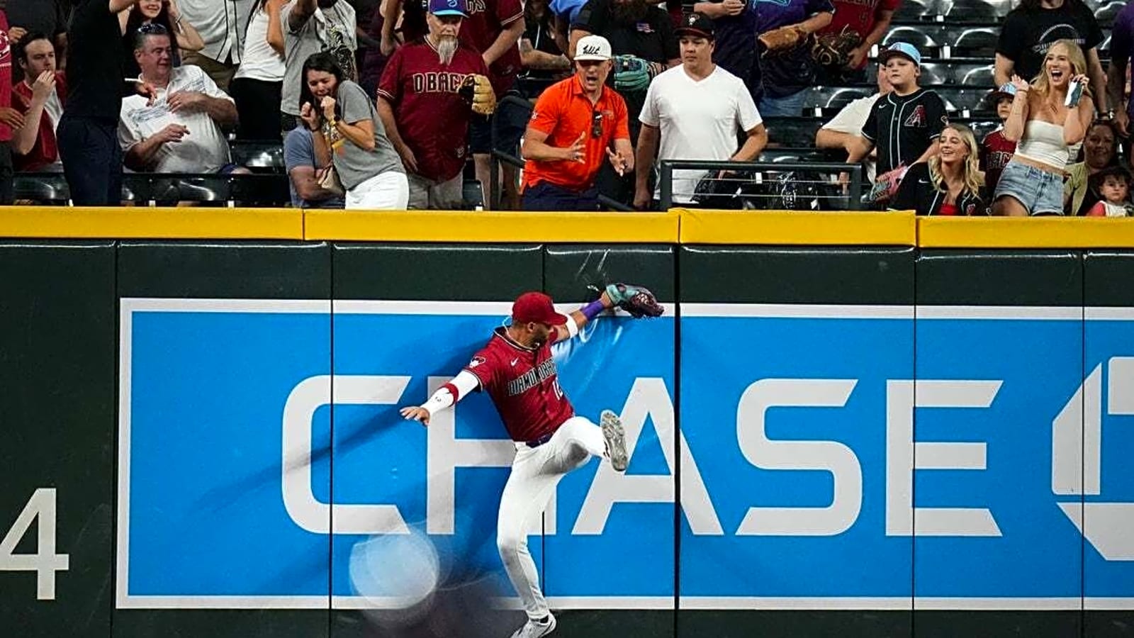 Brice Matthews&#39; first two homers lead Astros past D-backs