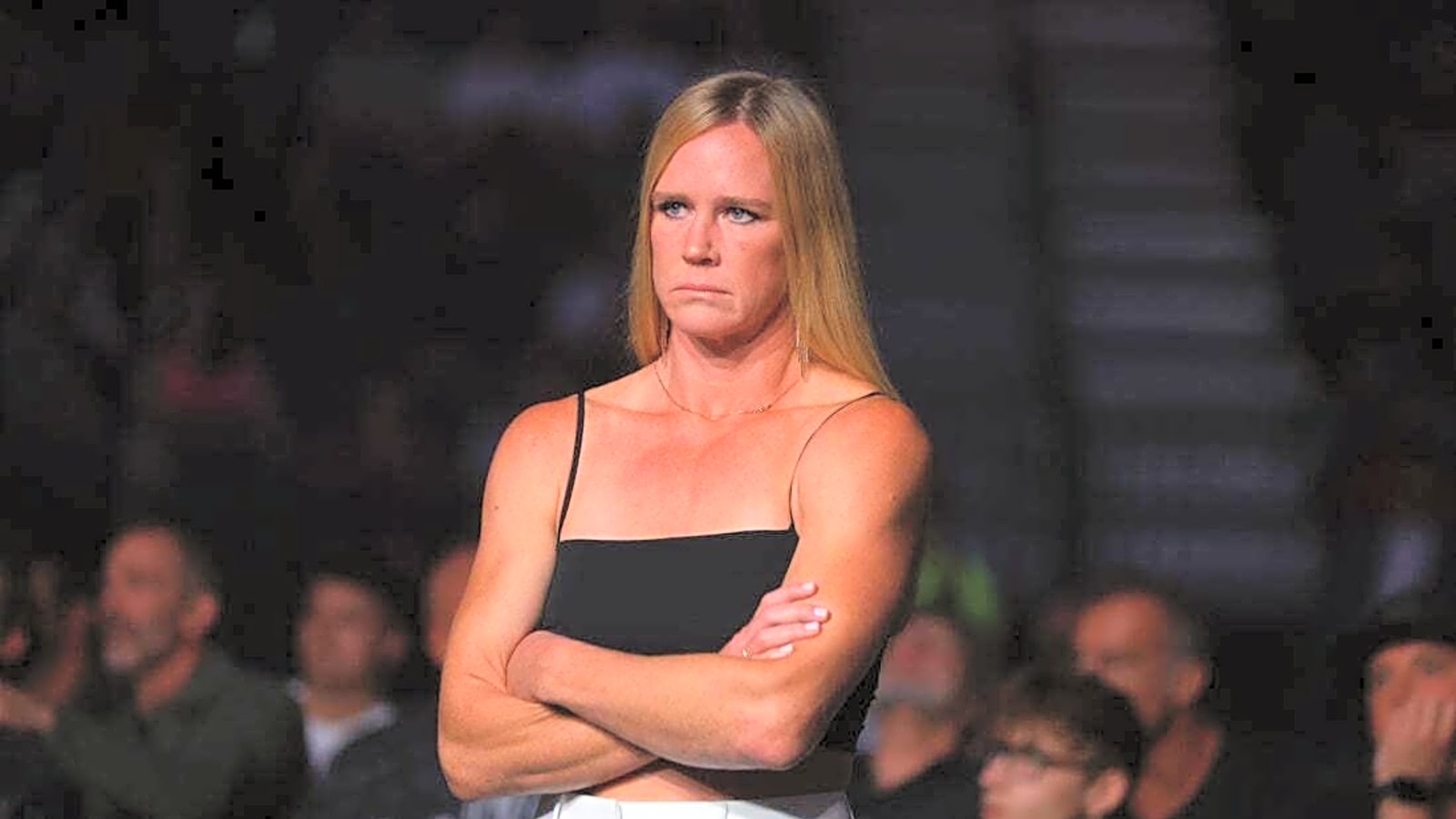 Holly Holm, 44, to challenge for WBA lightweight belt