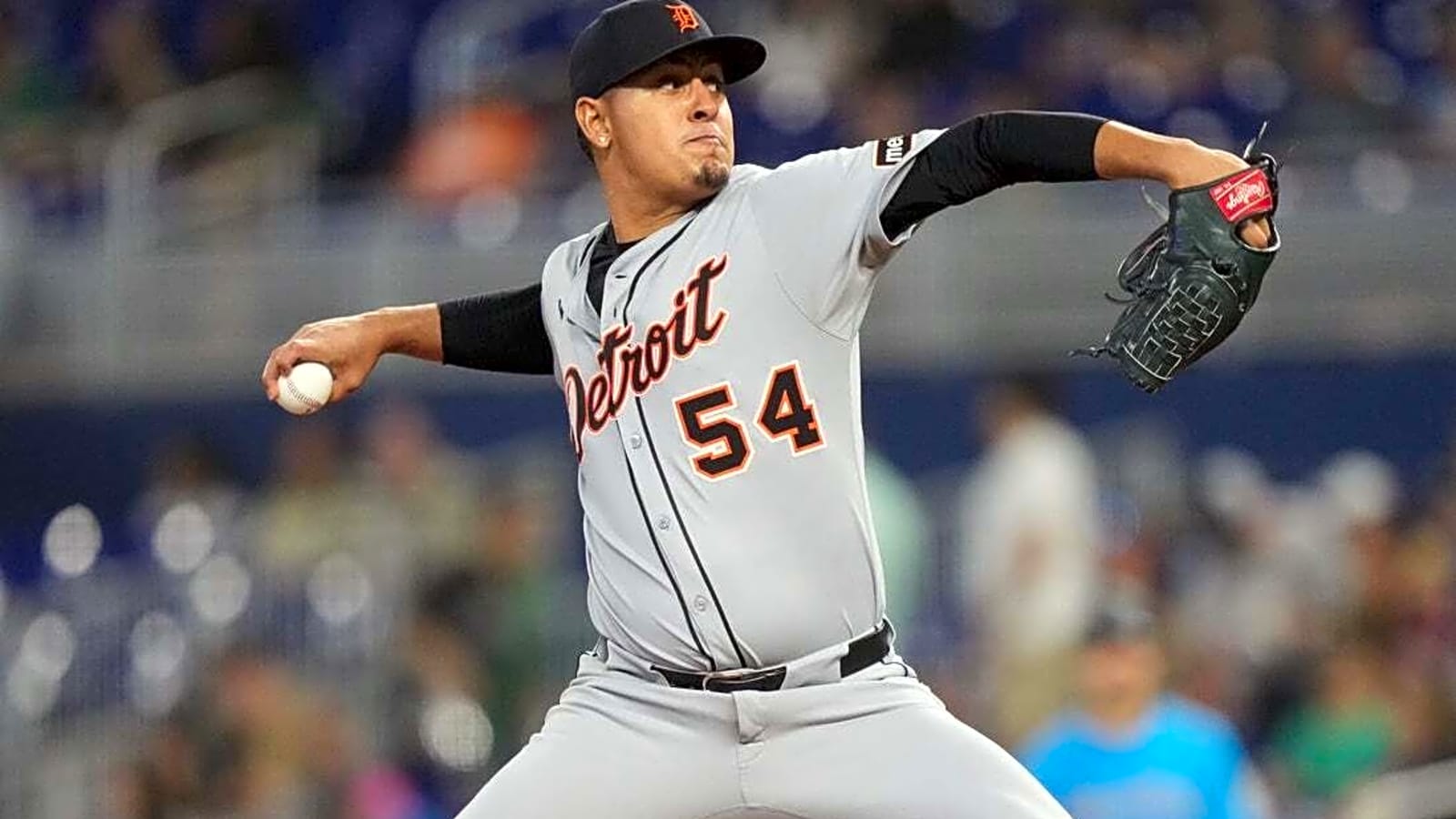 Tigers desperate to end skid against suddenly hot Braves
