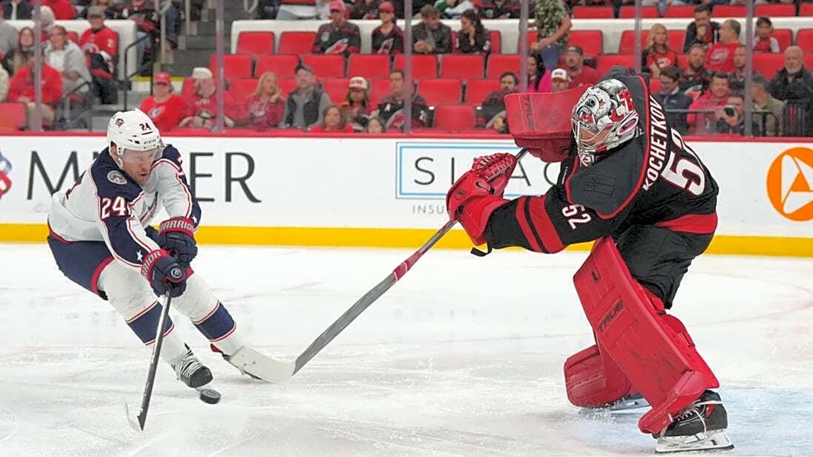 Pyotr Kochetkov, Hurricanes shut down struggling Blue Jackets