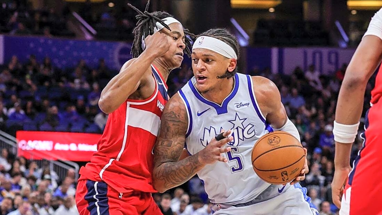 Magic, Hawks bring lengthy win streaks into pivotal clash