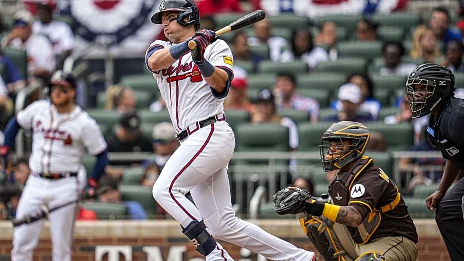 Jake Cronenworth&#39;s blast helps Padres sink Braves
