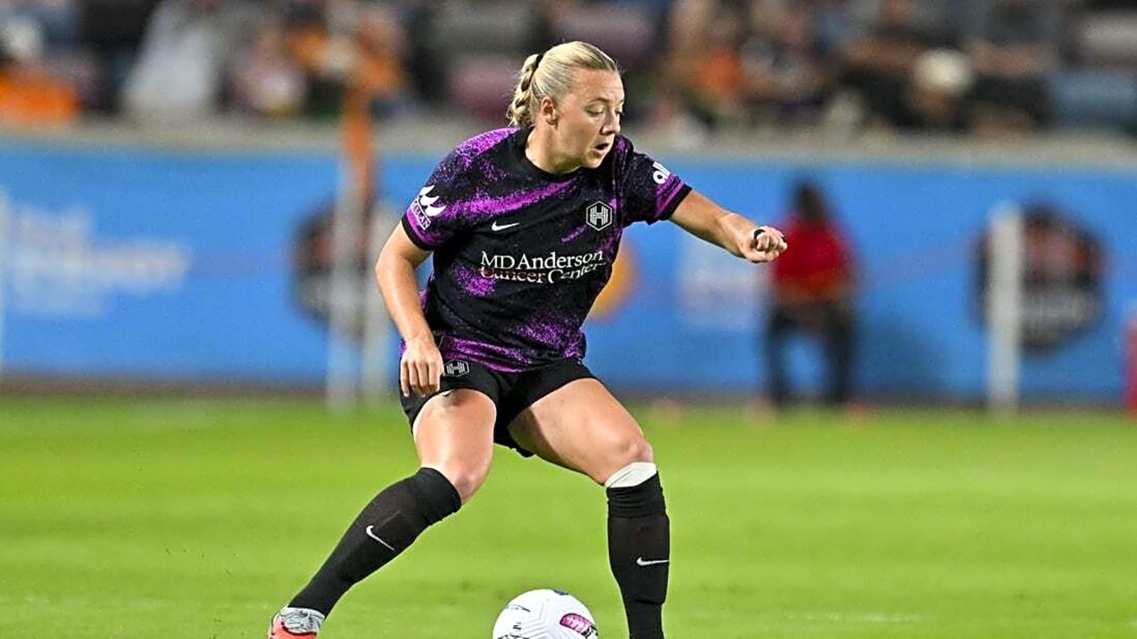 Dash extend D Avery Patterson through 2028