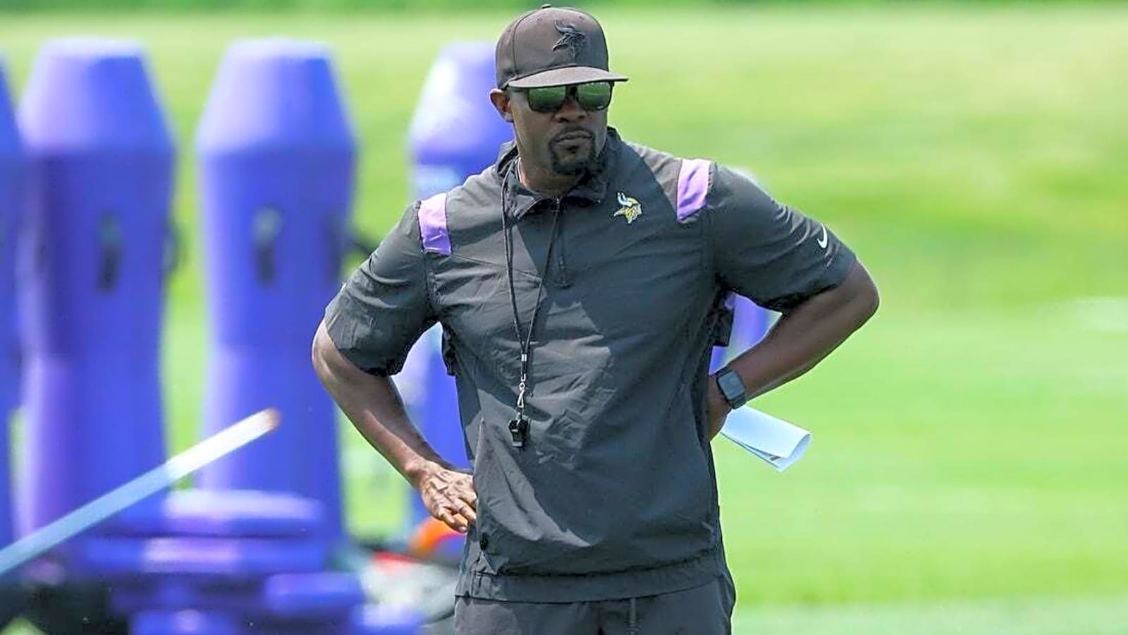 Vikings DC Brian Flores&#39; discrimination suit vs. NFL cleared for trial