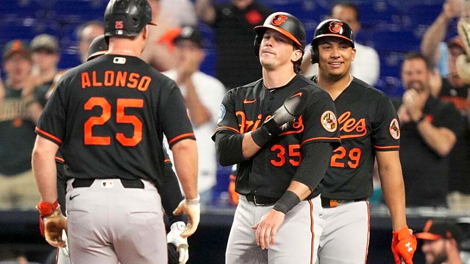 Pete Alonso helps power Orioles past Marlins