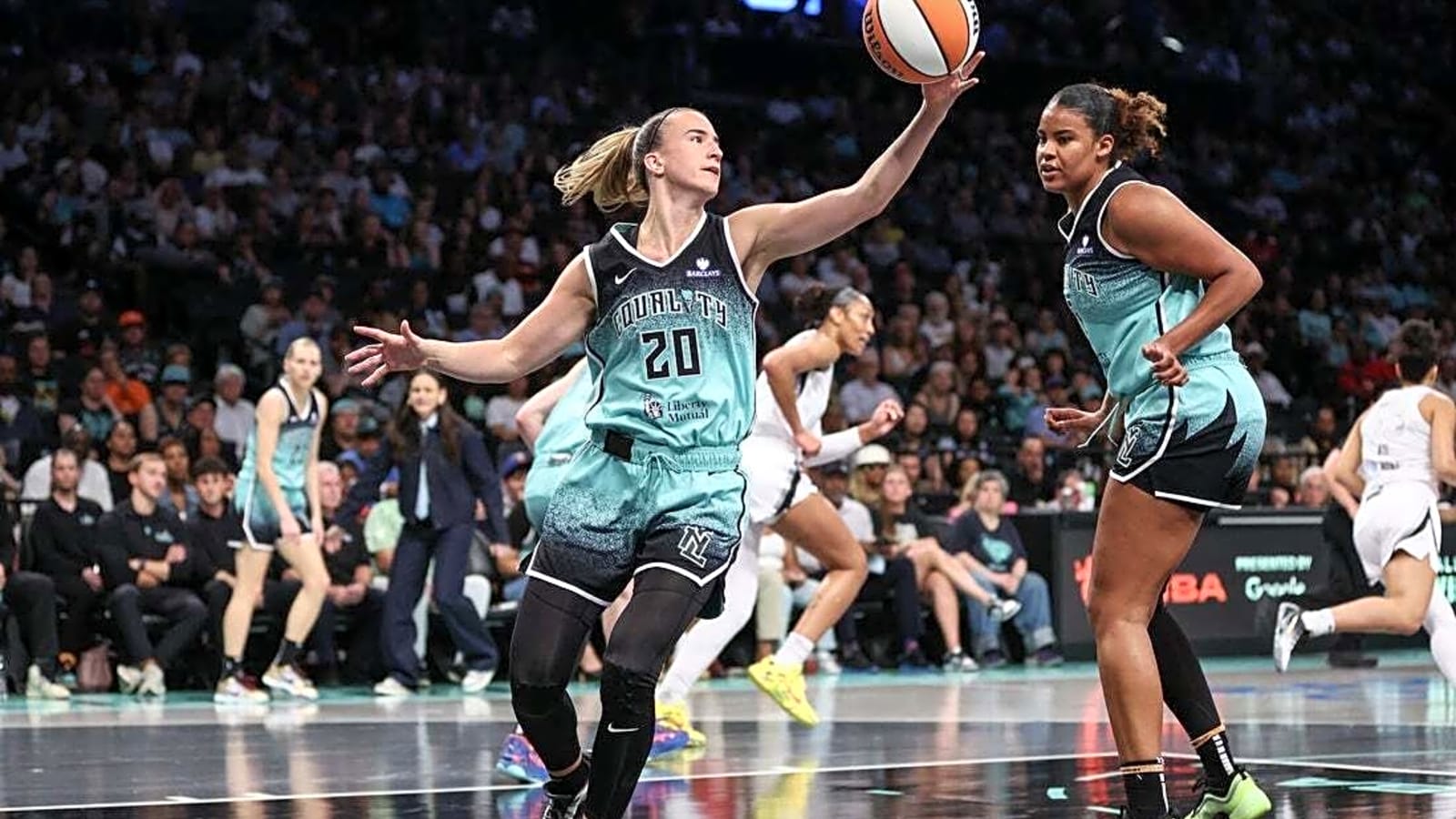 Sabrina Ionescu, Liberty pull away from Aces after A&#39;ja Wilson injury