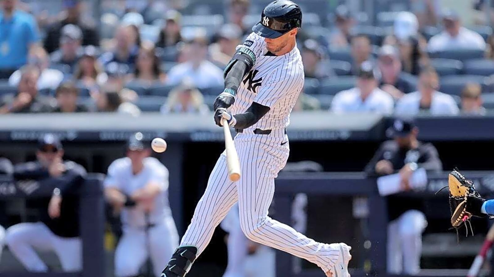 Cody Bellinger homers twice, as Yankees eclipse Royals