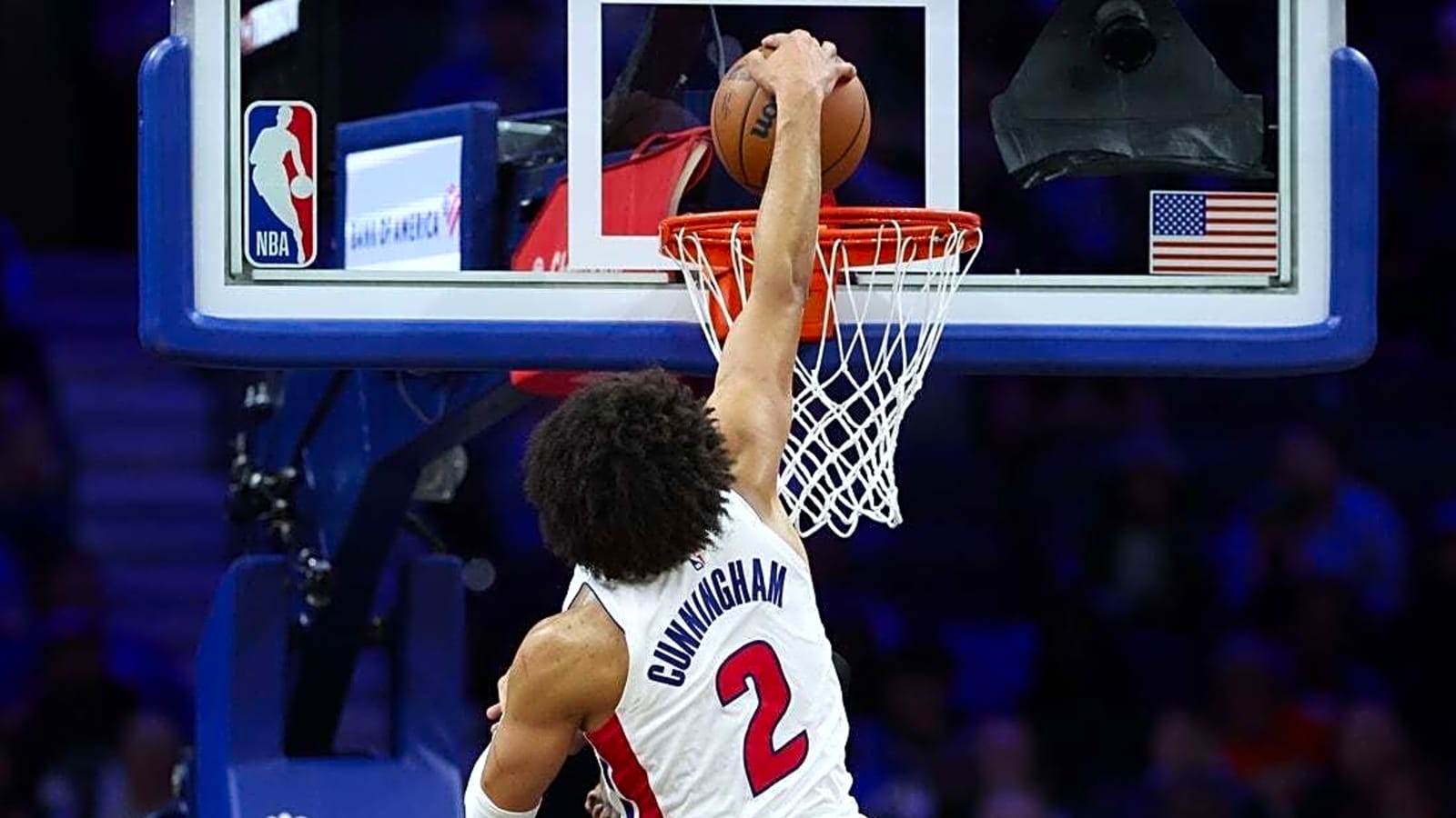 Pistons crank out wins while Wizards continue to struggle