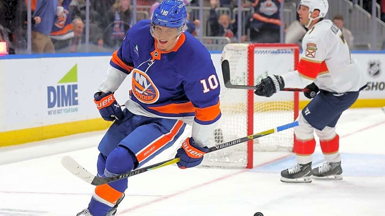 Islanders, Penguins in playoff mode with second place on line