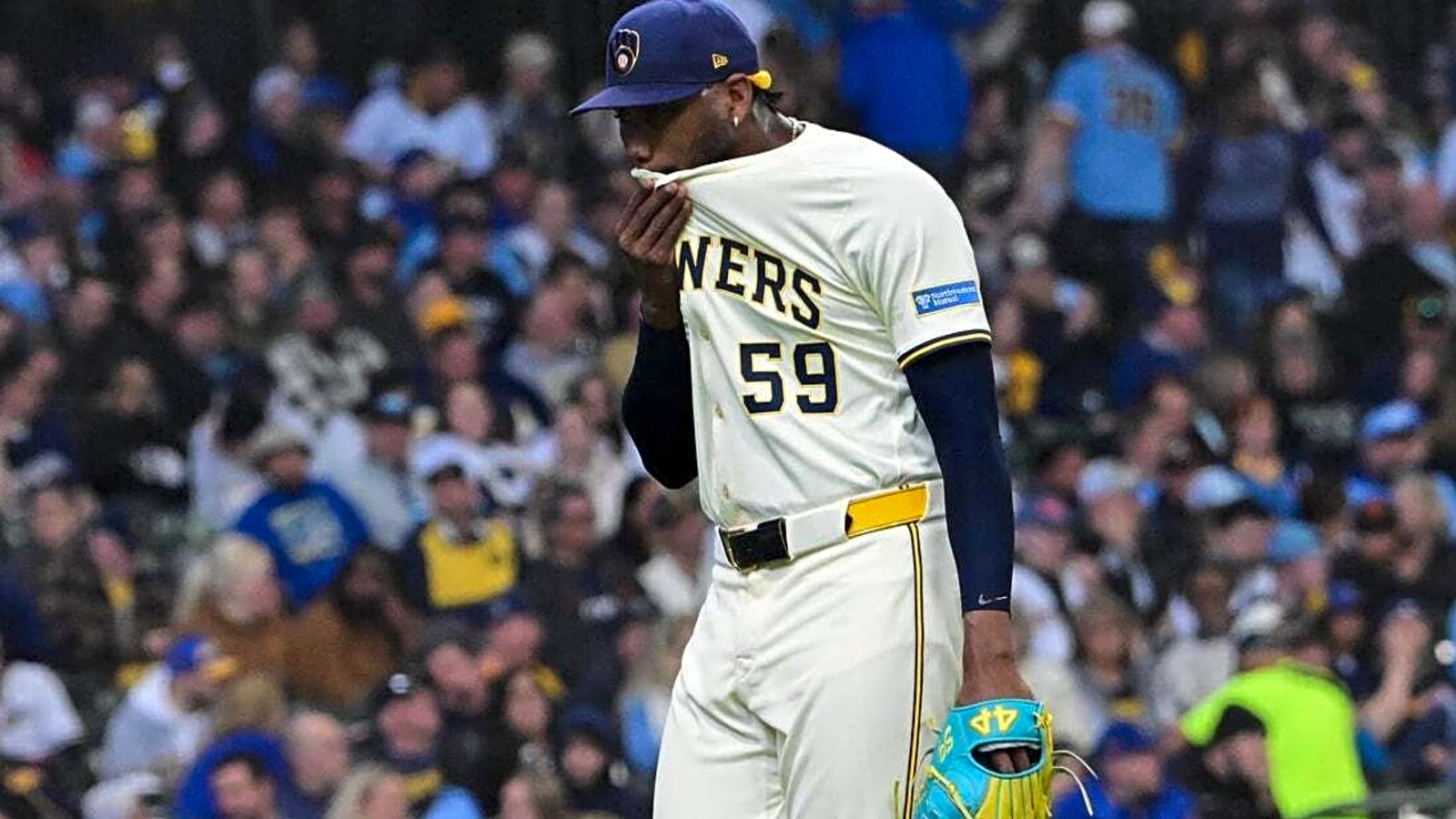 Brewers recall RHP Elvis Peguero, demote Tobias Myers
