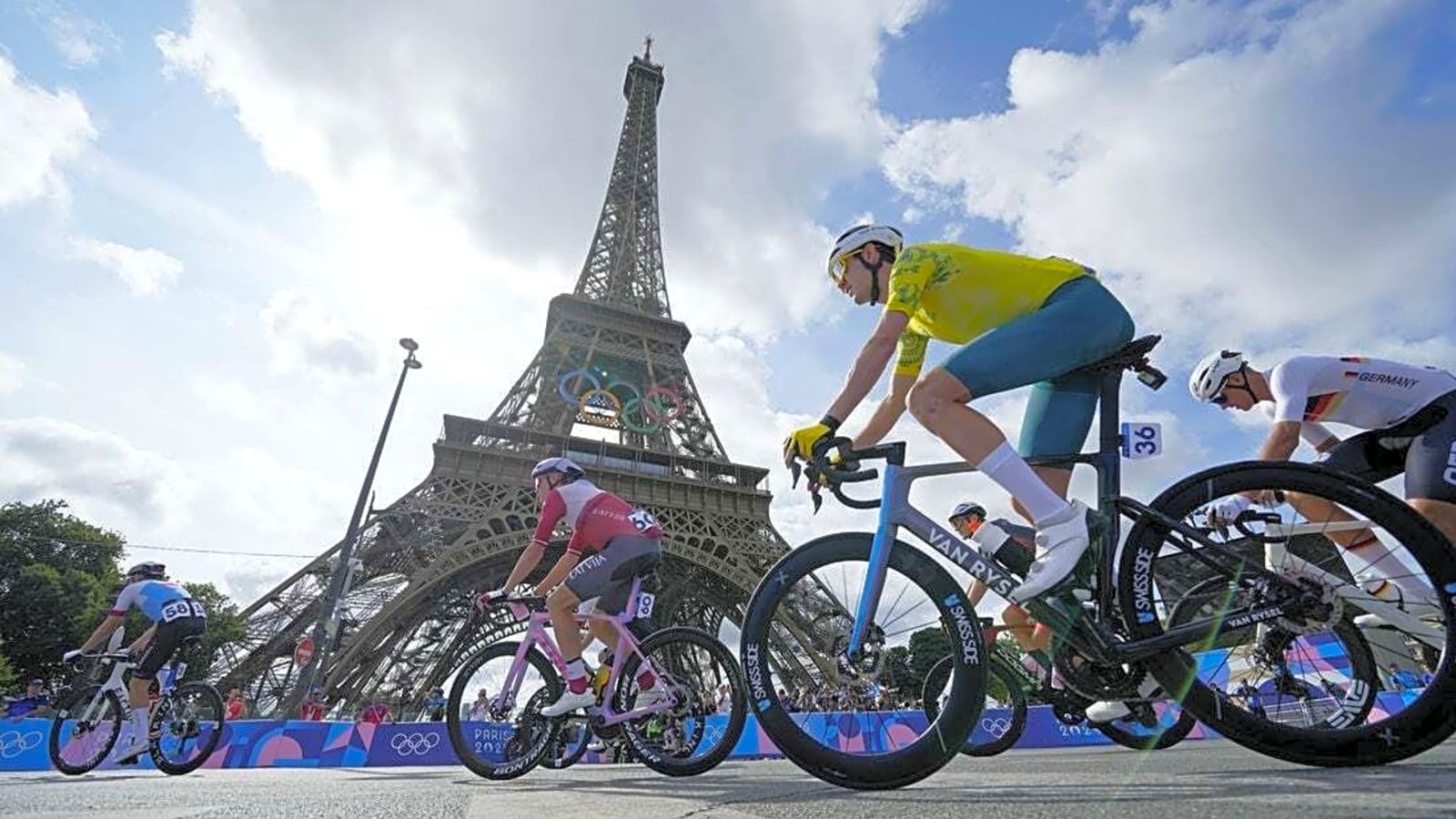 Defending champ Tadej Pogacar wins Tour de France Stage 4