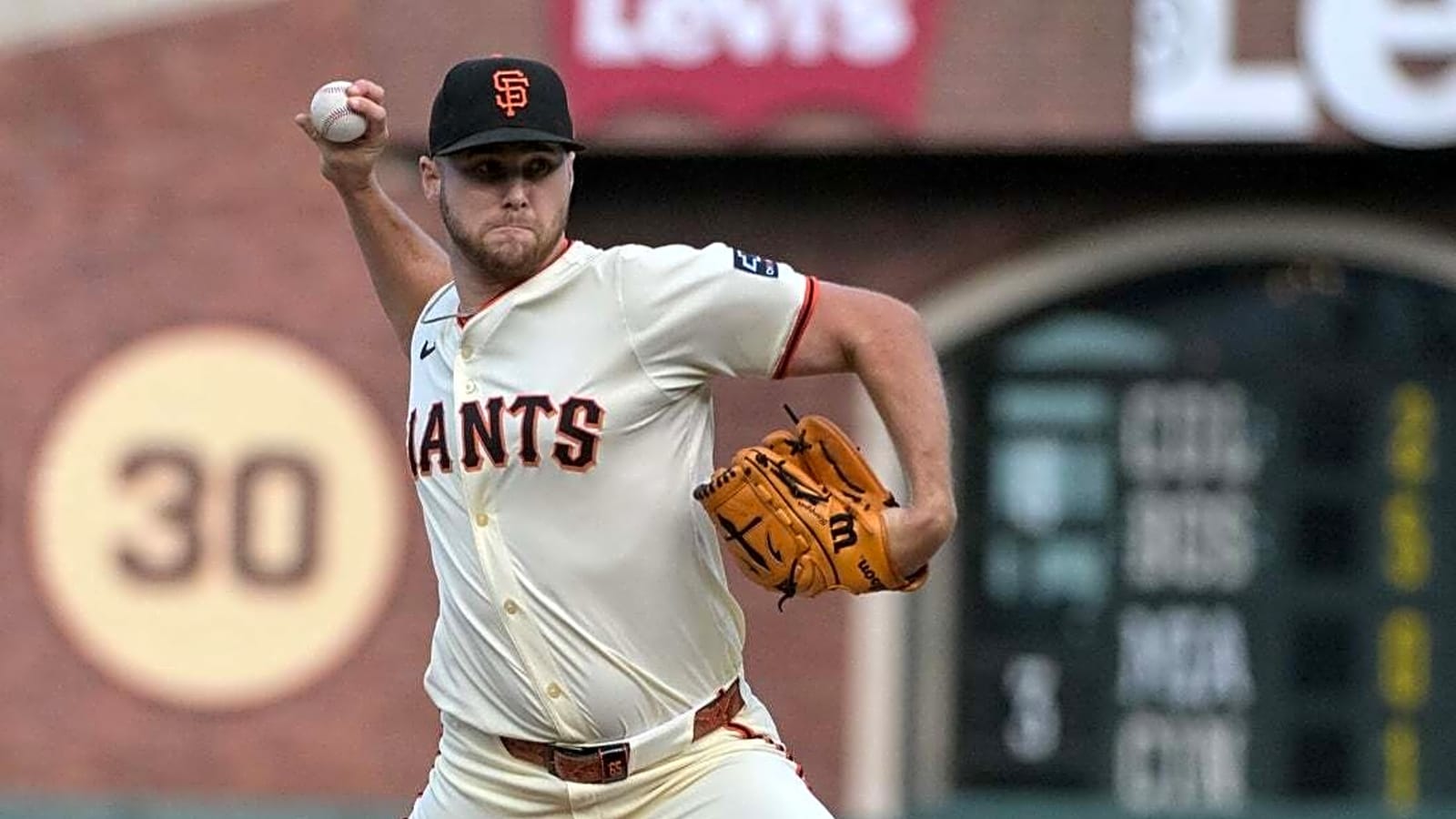 Giants&#39; pitching staff dwindles as Landen Roupp hits IL