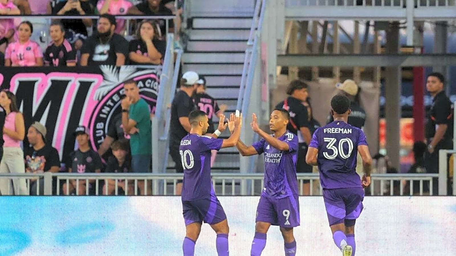 Orlando City extends unbeaten streak to 11, blanks Inter Miami, 3-0