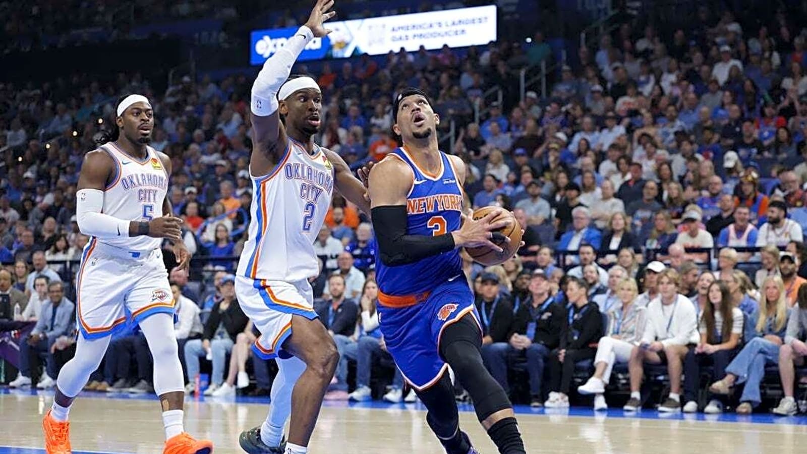 Shai Gilgeous-Alexander, Thunder make late run, hold off Knicks