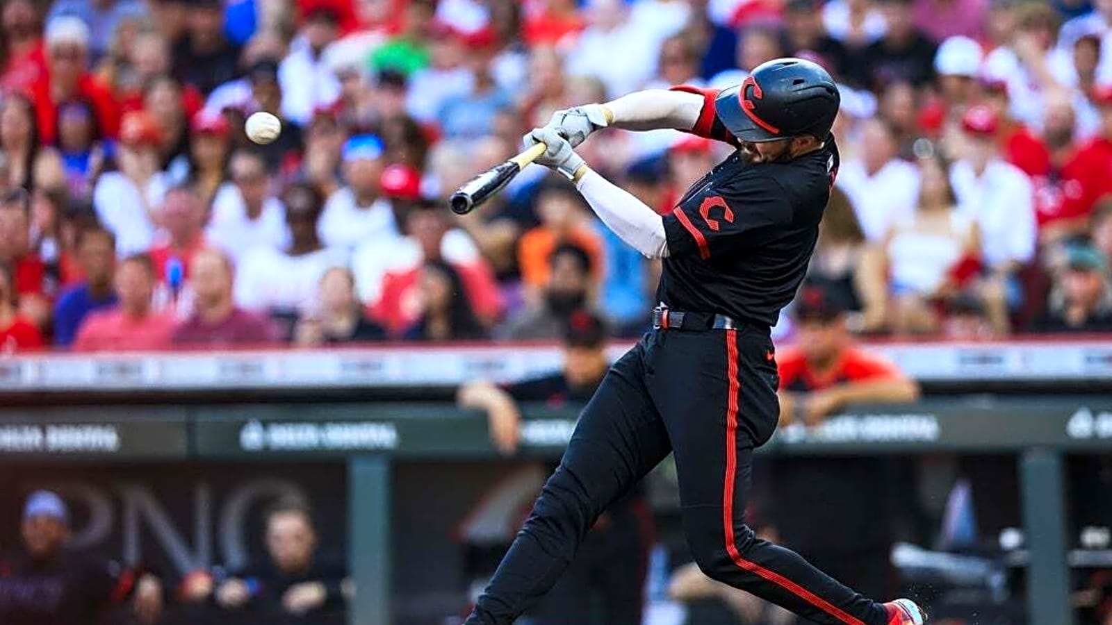 Brewers escape 7-run hole, stun Reds for 13th straight win