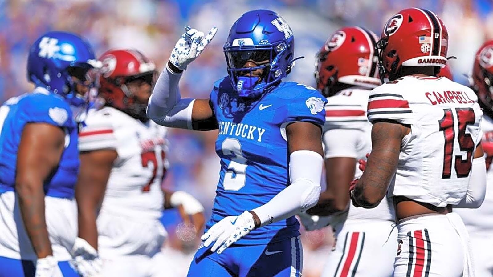 Kentucky LB Alex Afari Jr. chasing neighbor in multi-continent football pursuit