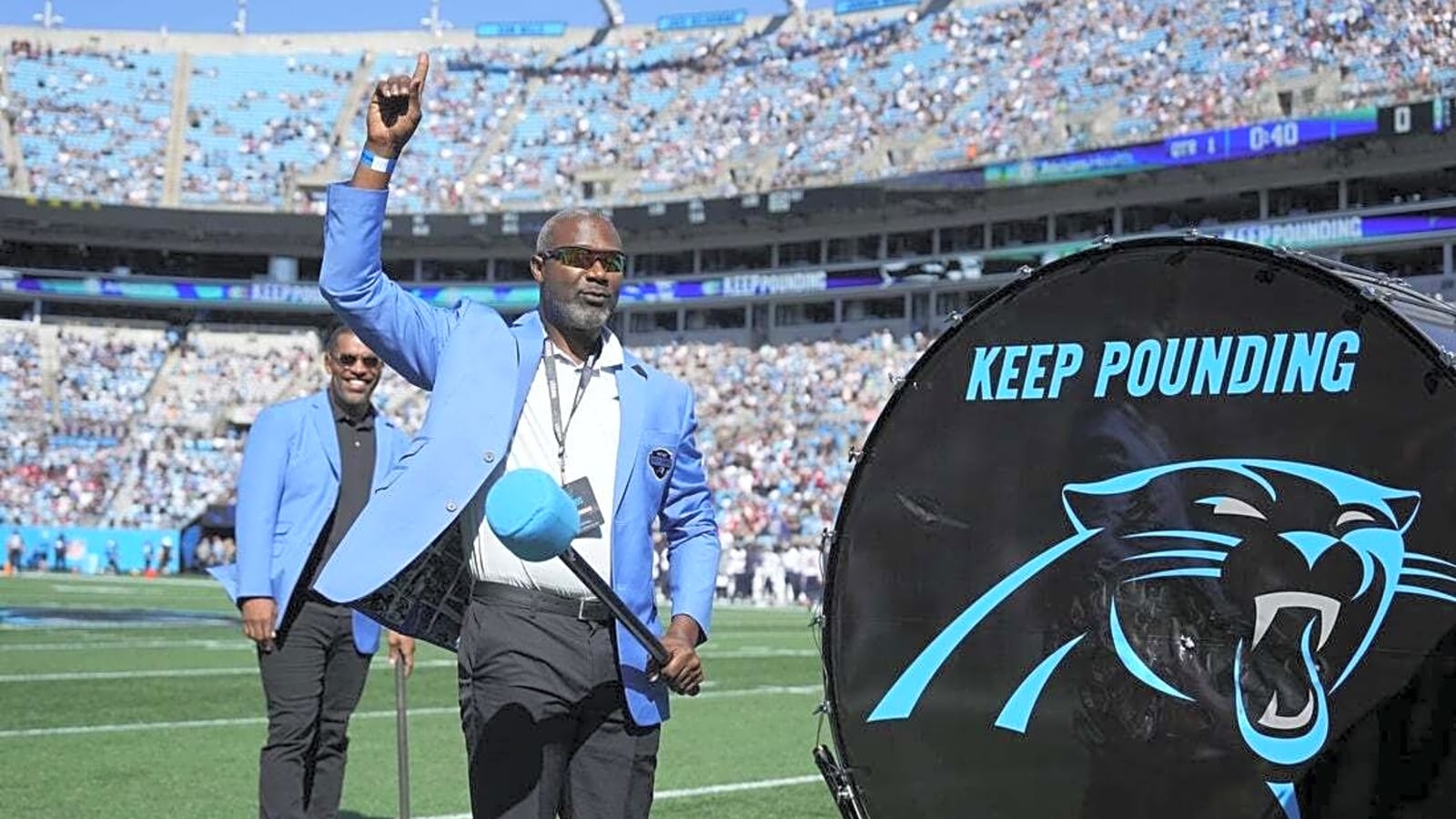 Report: Panthers reach deal with Muhsin &#39;Moose&#39; Muhammad III