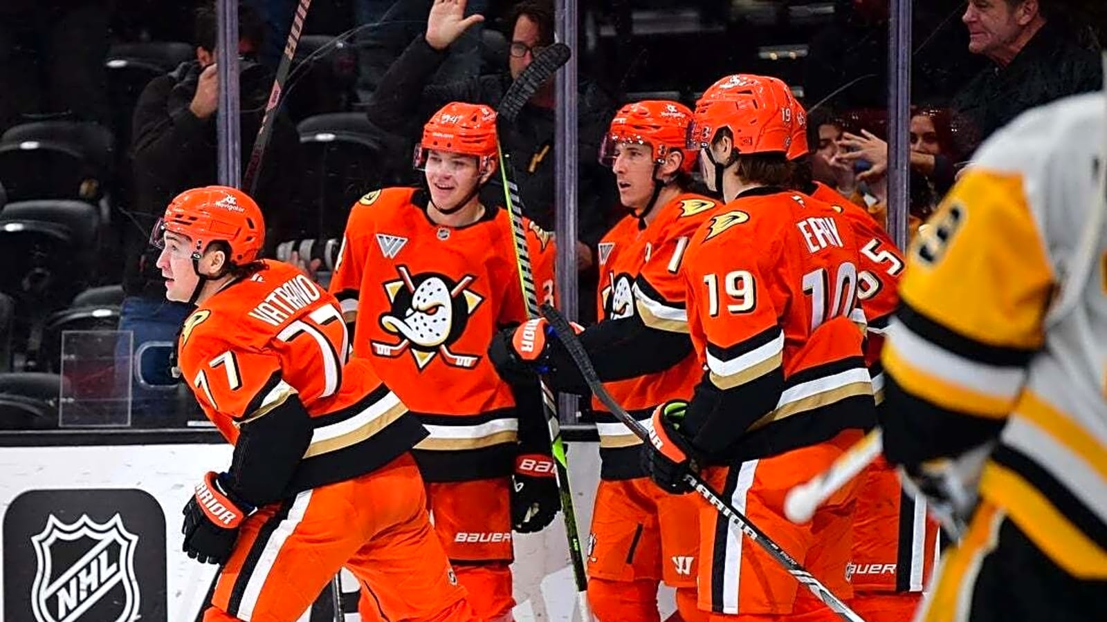 Ducks push past Penguins, win 10th straight home opener