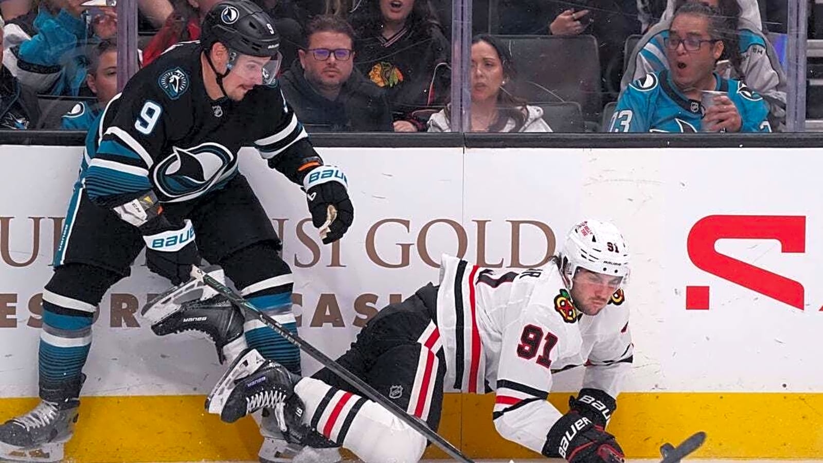 Sharks continue playoff push with win over Blackhawks