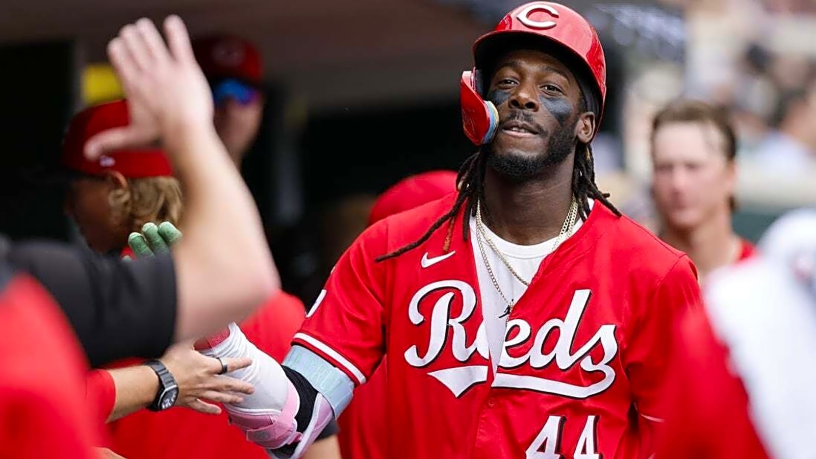 6-run explosion in the fifth inning pushes Reds over Tigers