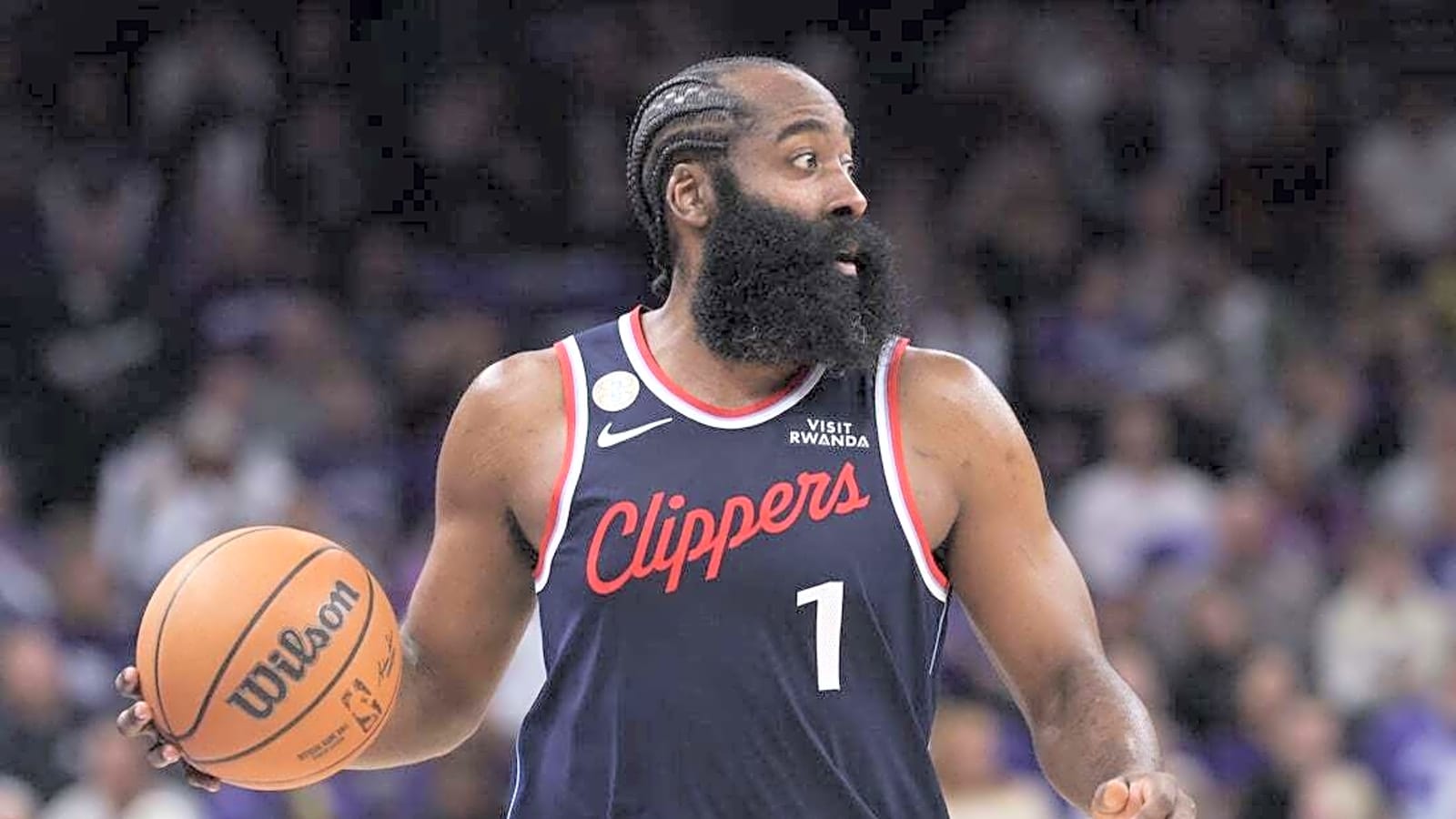 Clippers' Tyronn Lue pleads for 'defensive mindset' vs. Suns