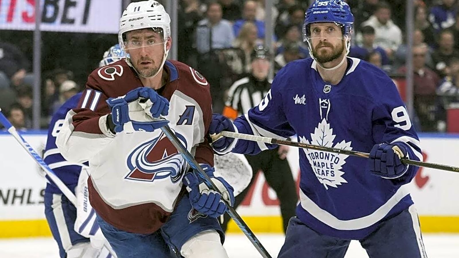 Brock Nelson's hat trick carries Avalanche past Maple Leafs
