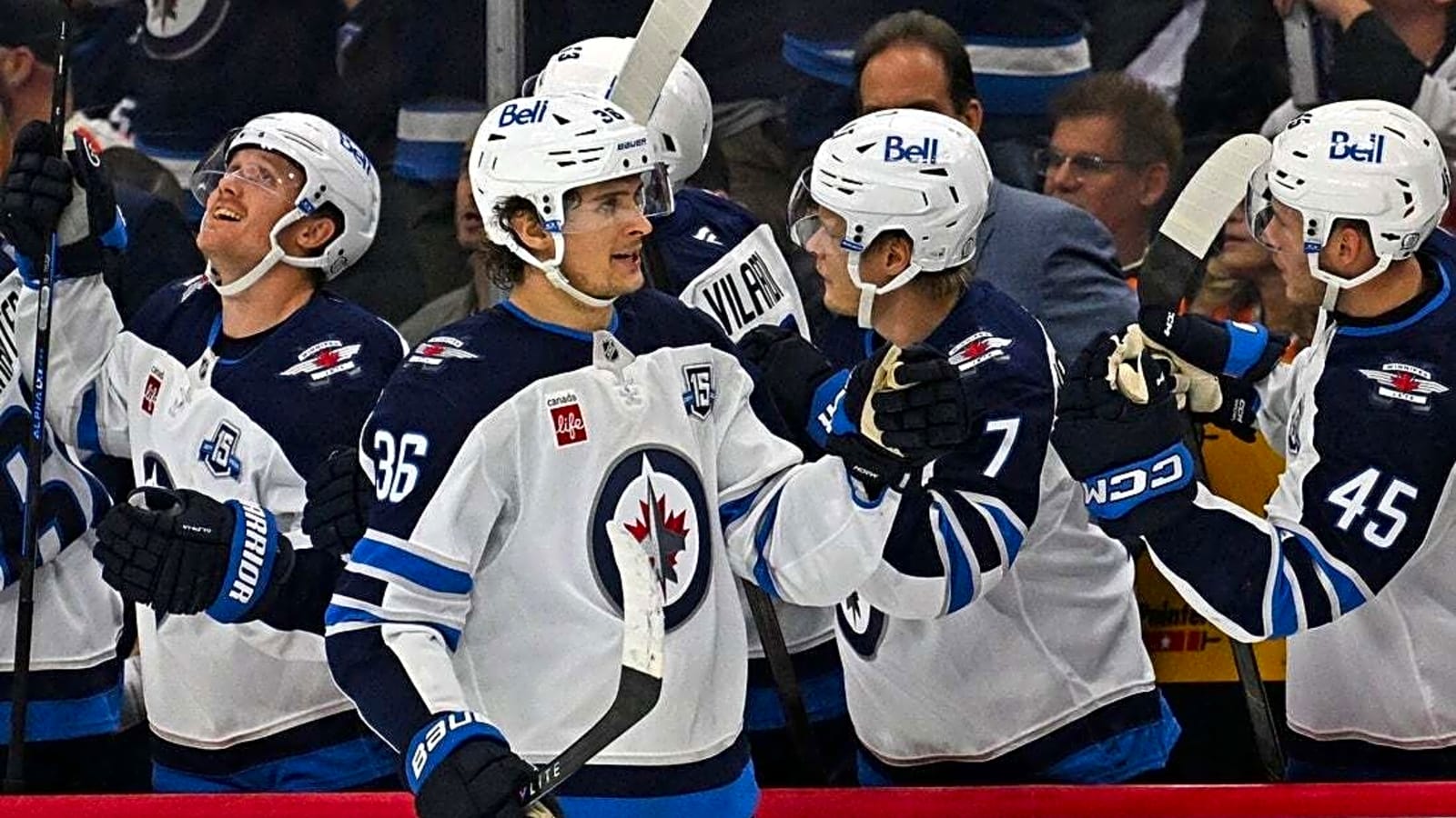 Mark Scheifele ties Jets' all-time points mark in win over Flyers