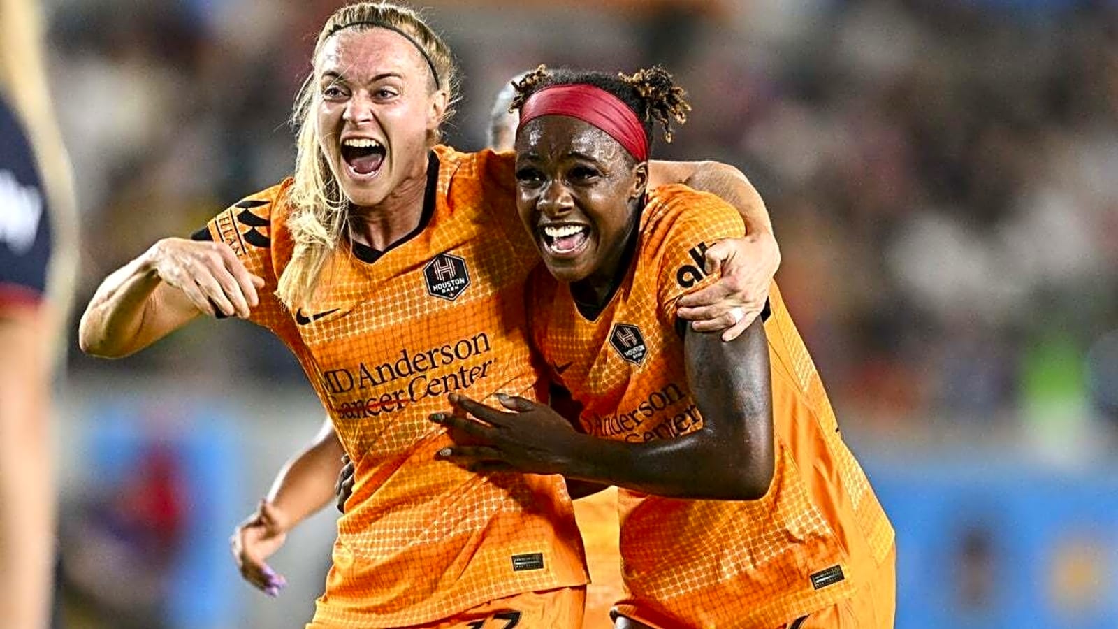 Dash sign F Messiah Bright to contract extension