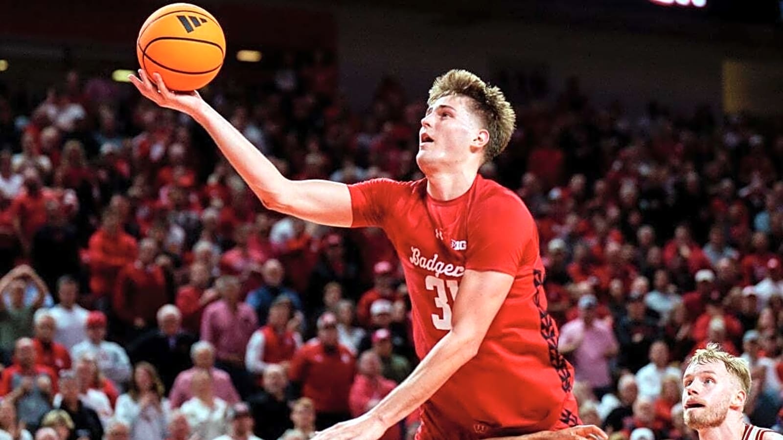 Wisconsin searching for stronger defense vs. Villanova