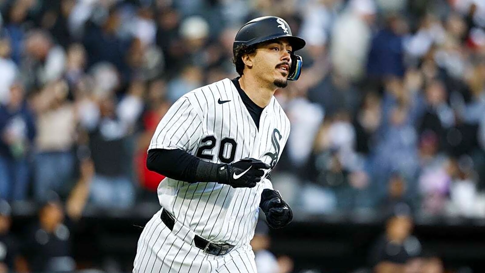 Miguel Vargas, White Sox power way past Mariners