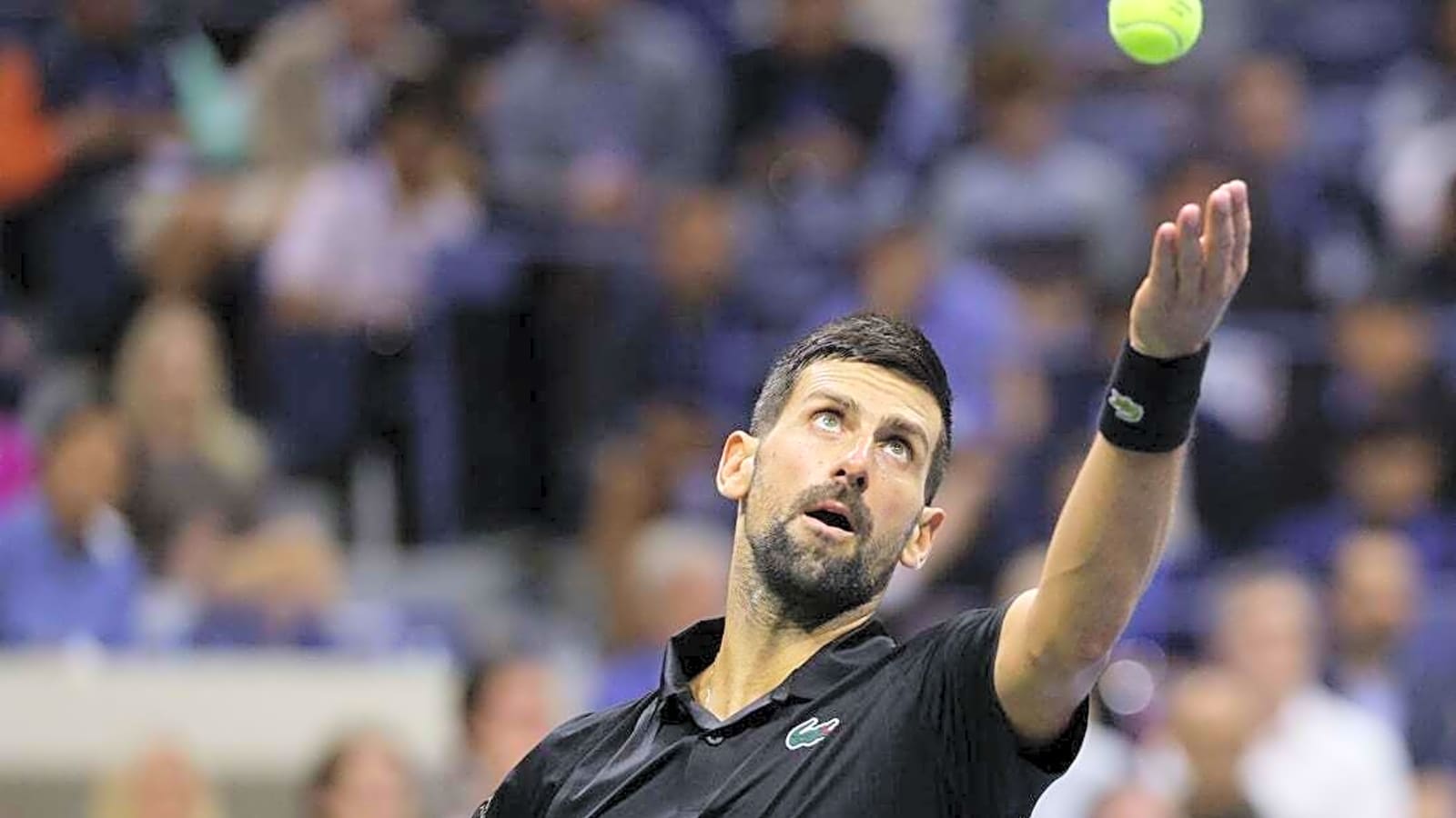 Novak Djokovic advances in pursuit of 5th Shanghai title