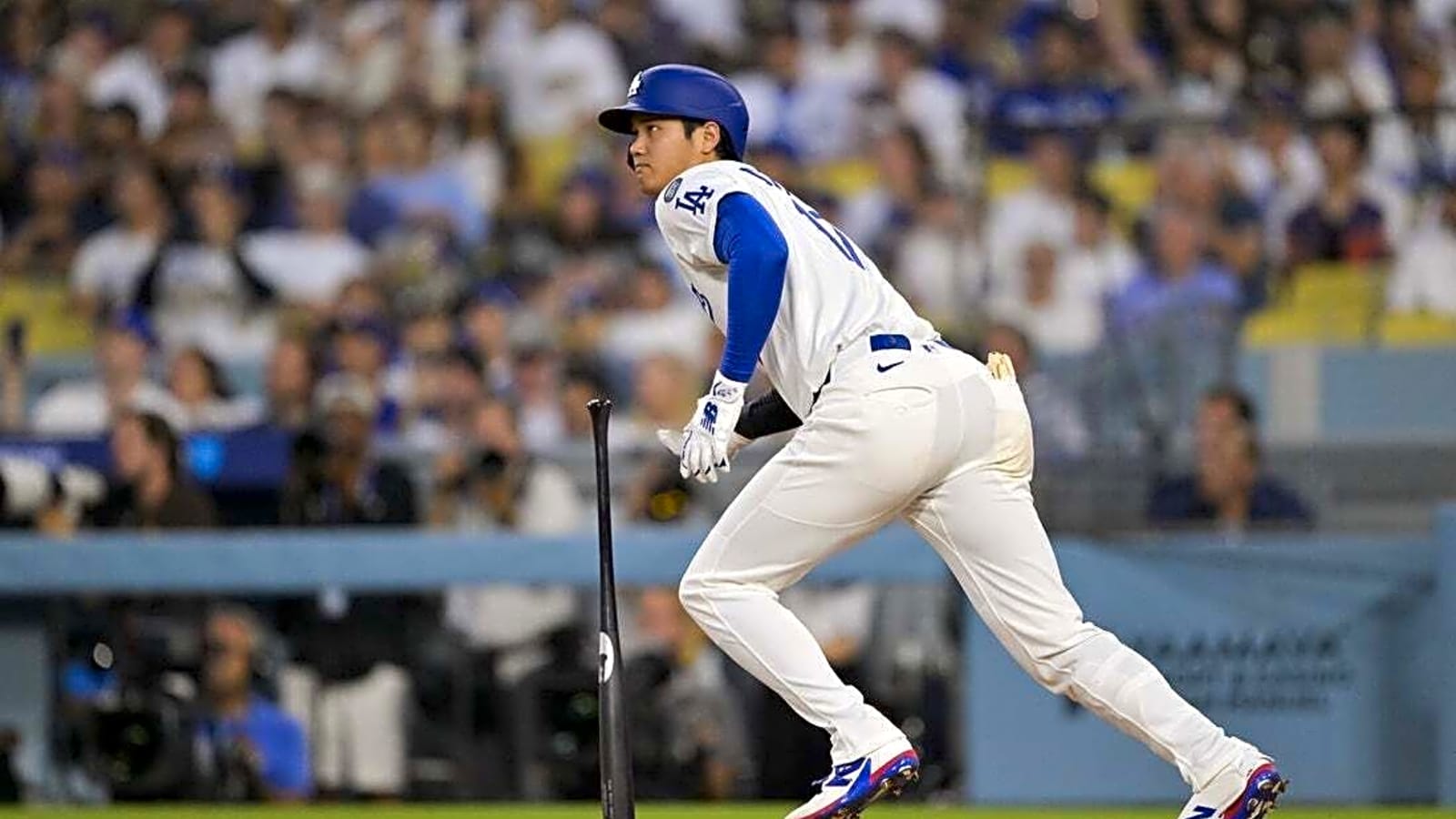 MLB roundup: Shohei Ohtani, after pitching, lifts Dodgers at plate