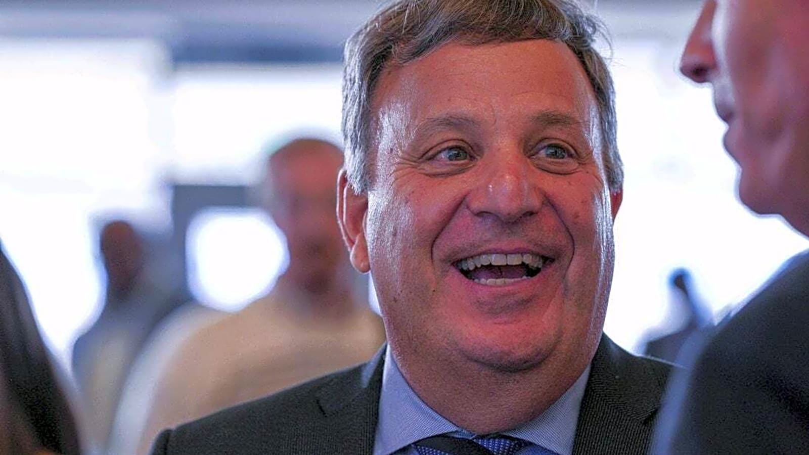 North Carolina football GM Michael Lombardi resigns