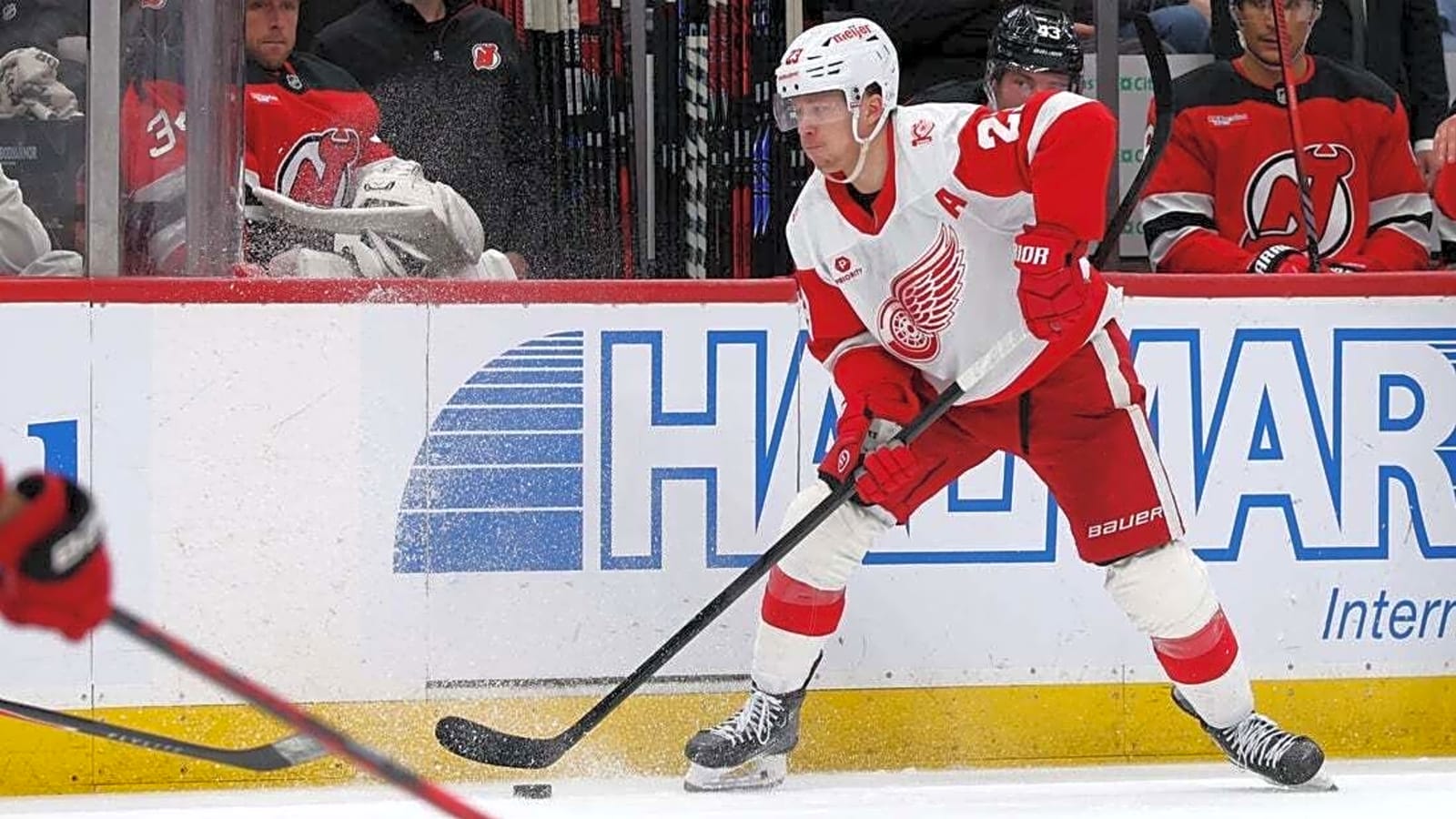 Lightning, Red Wings each licking wounds entering clash