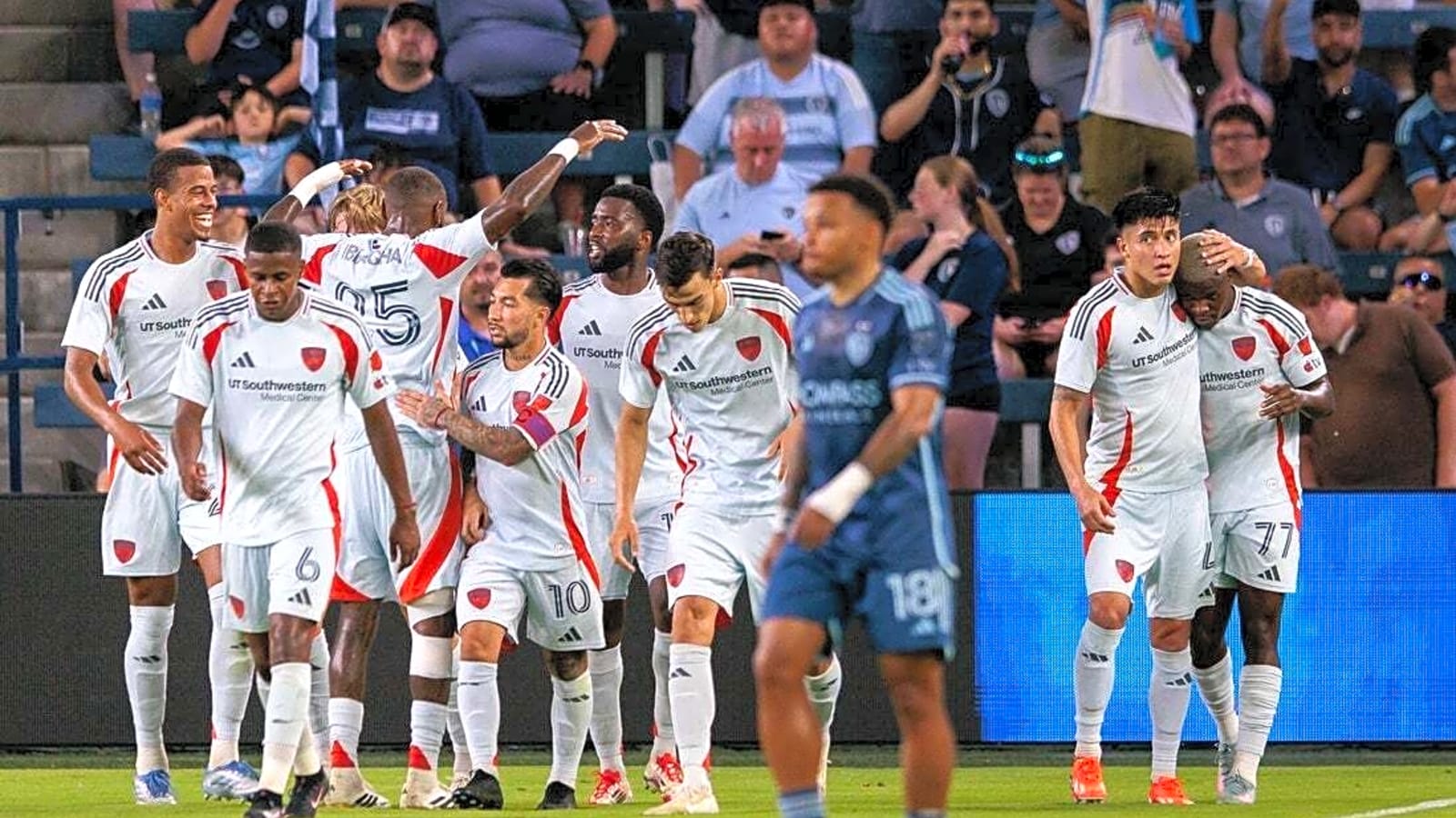Middling FC Dallas, Earthquakes look to expand on recent success