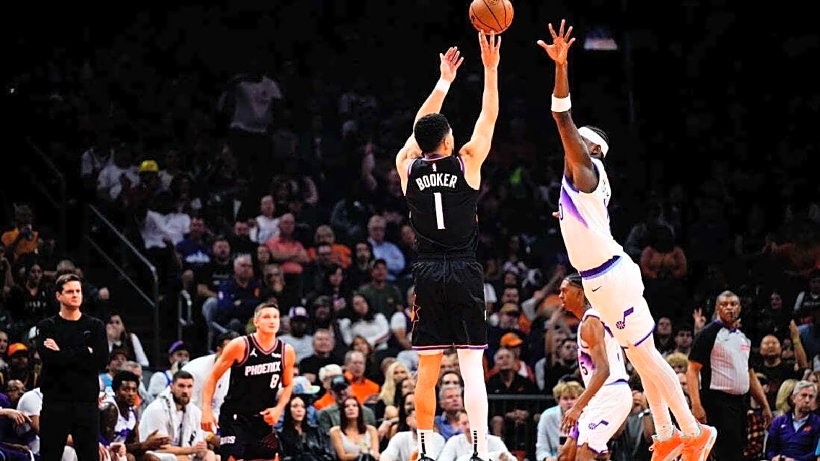 Devin Booker pours in 36 points as Suns thrash Jazz