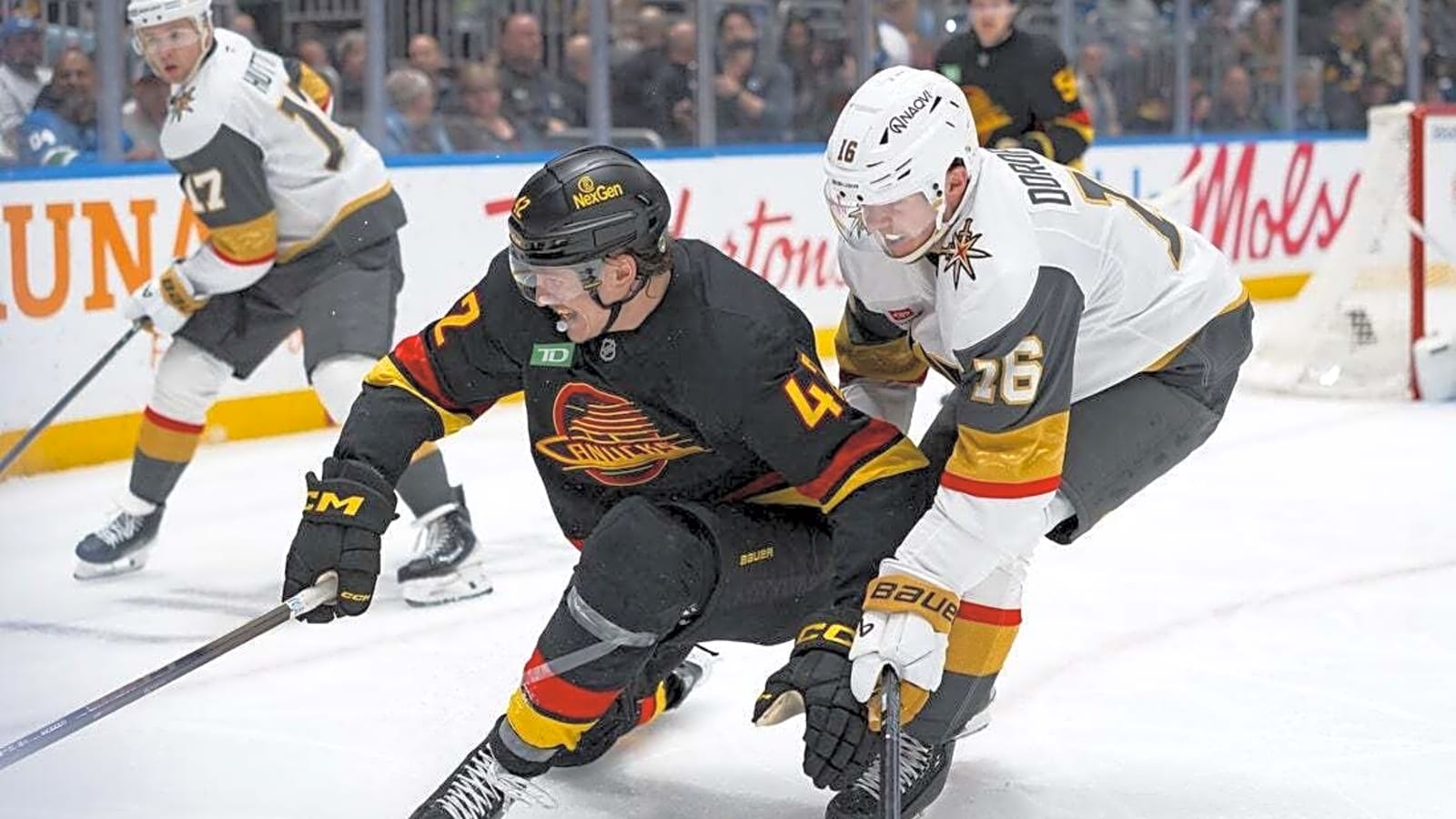 Golden Knights edge Canucks, grab piece of first place in Pacific