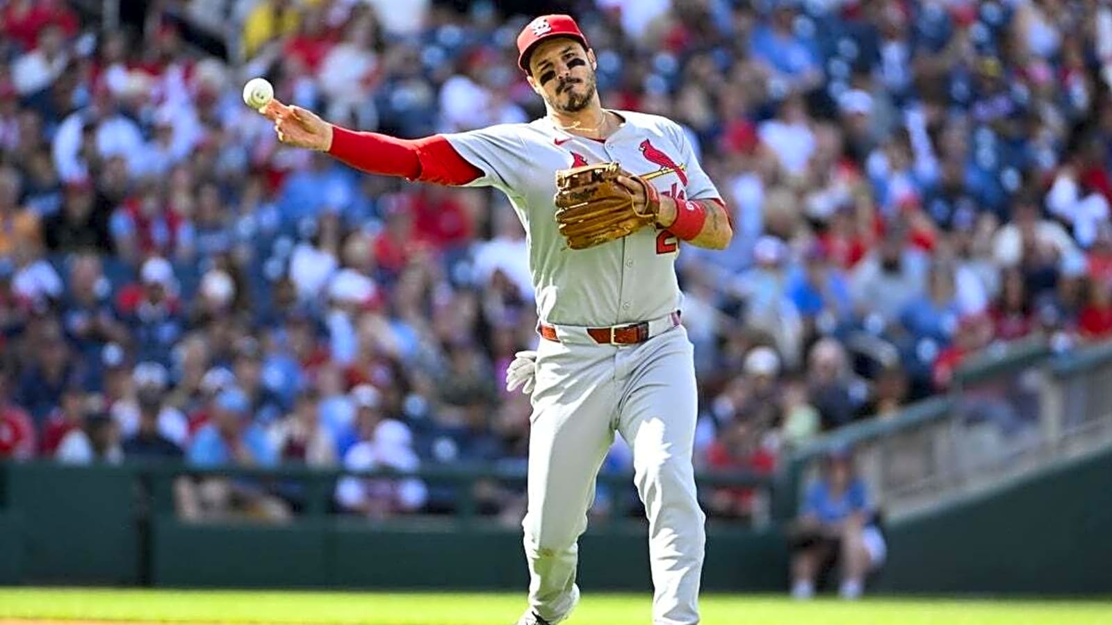 Cardinals hang on to beat Nationals, win 7th straight