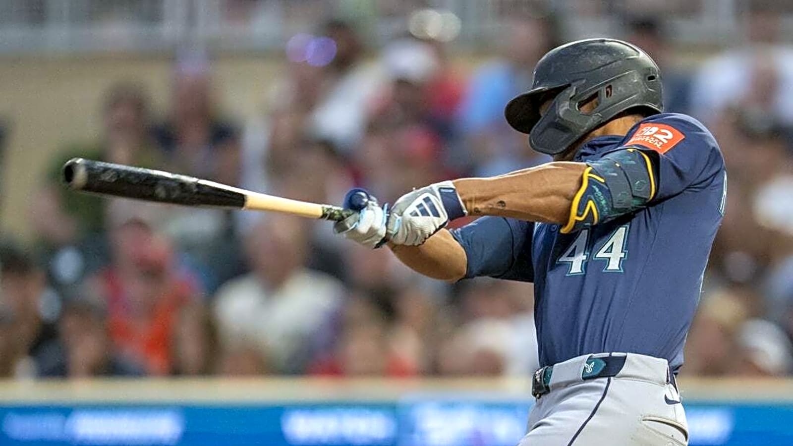 Julio Rodriguez, Mariners push past sinking Twins