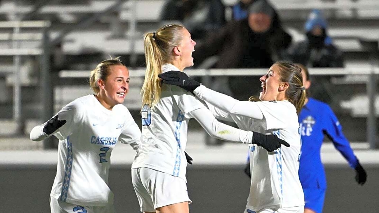 Angel City FC sign North Carolina M Evelyn Shores