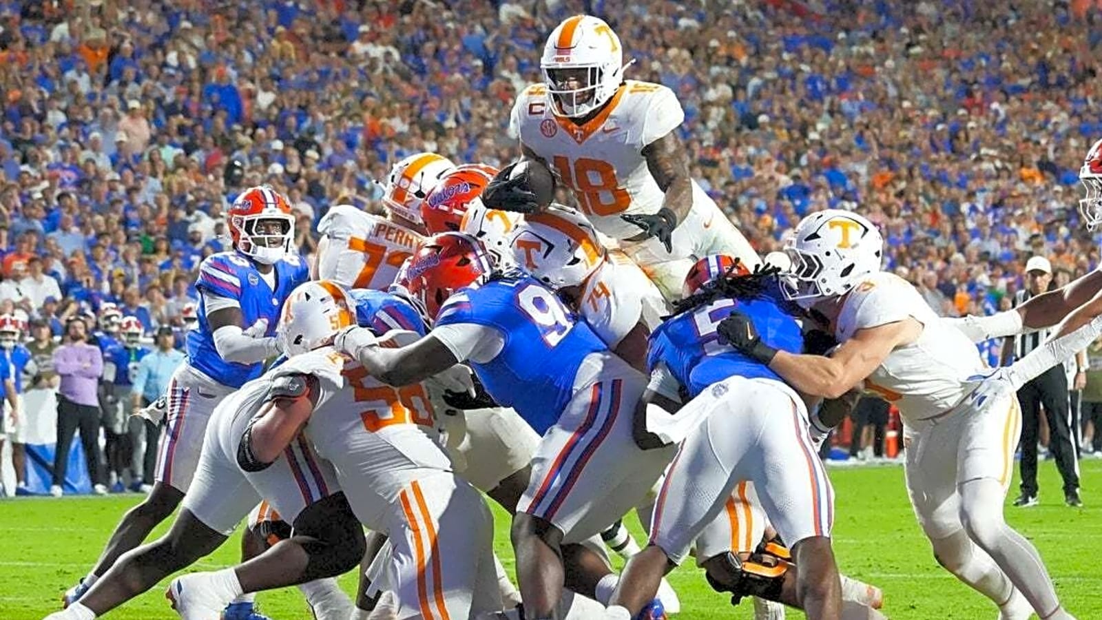 No. 20 Tennessee crushes Florida in first half, coasts to win
