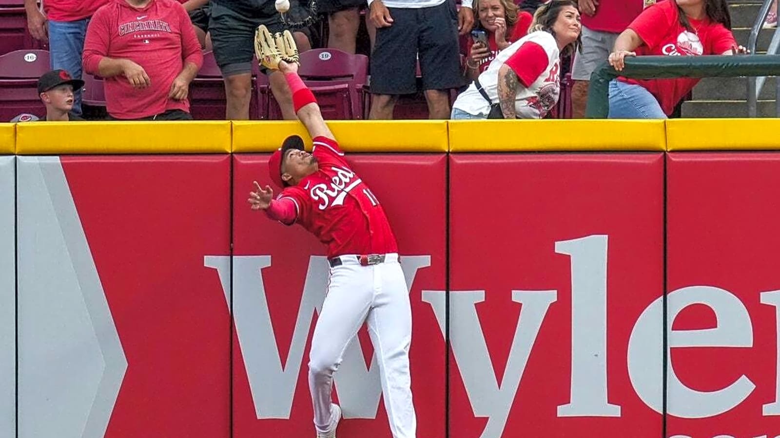 Reds&#39; Zack Littell gets ball in critical game against Brewers