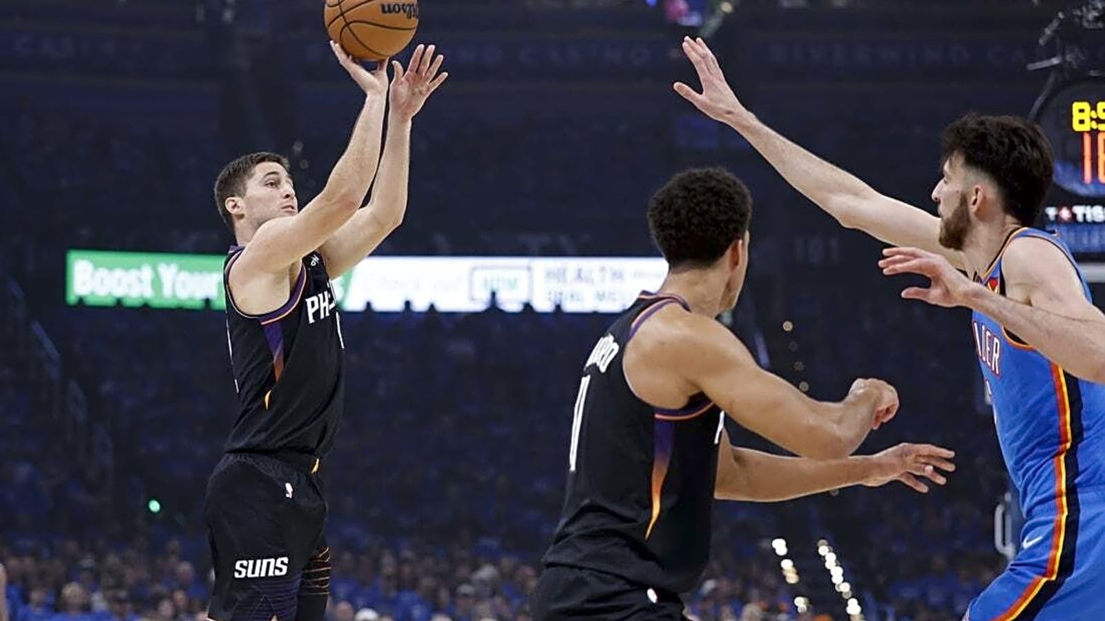Reports: Suns agree to 4-year, $48M deal with G Collin Gillespie