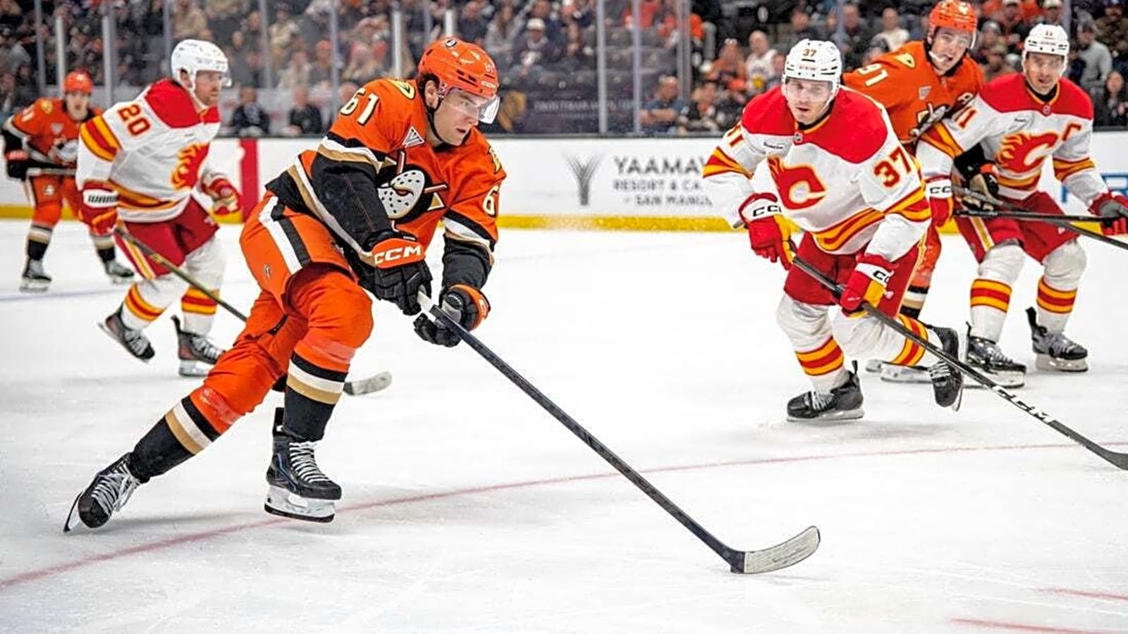 Hot teams clash as Ducks test recent form vs. Avalanche