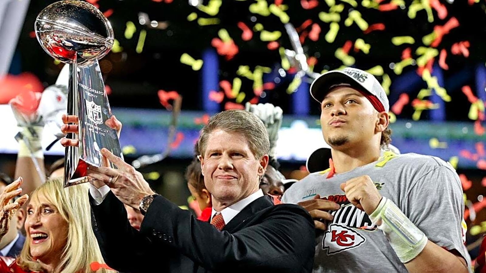 Chiefs owner: Patrick Mahomes' rehab 'ahead of schedule'