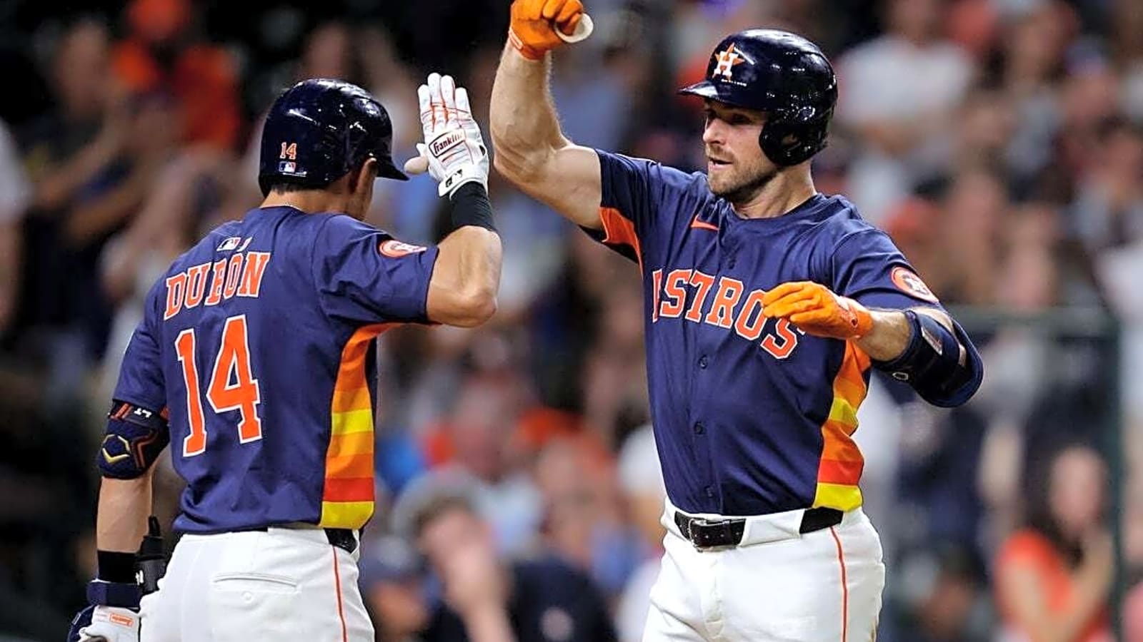 Astros, thriving without missing slugger, seek another win vs. Phillies