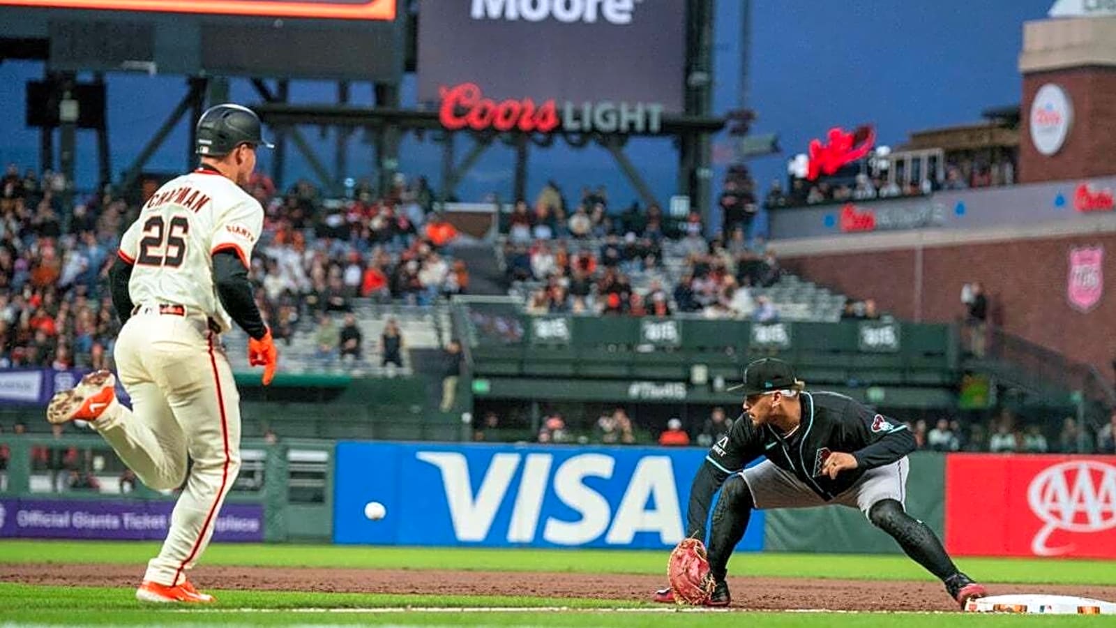 Giants looking for lost offense vs. Diamondbacks